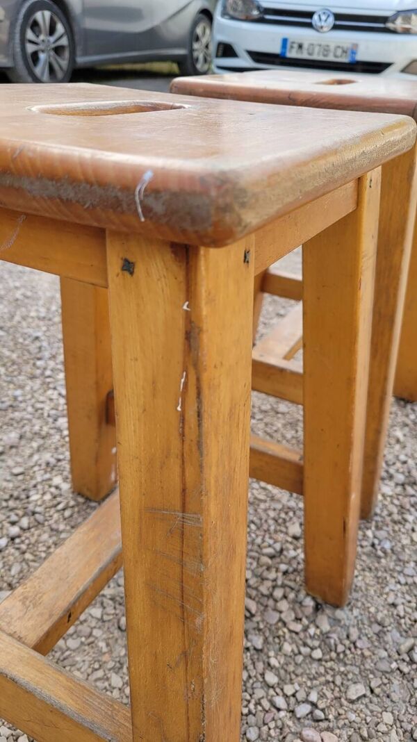 Paire de Tabourets en bois de Gare 1950s