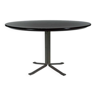 Rare Round dinner table by Gianni Moscatelli for Formanova. Italy 1970s