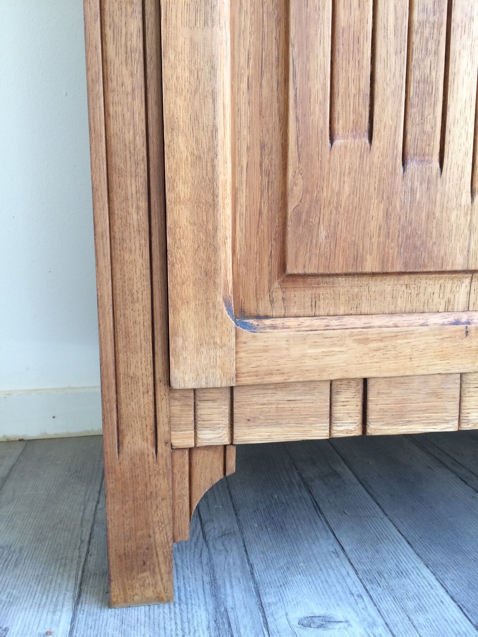 Art Deco glass cabinet