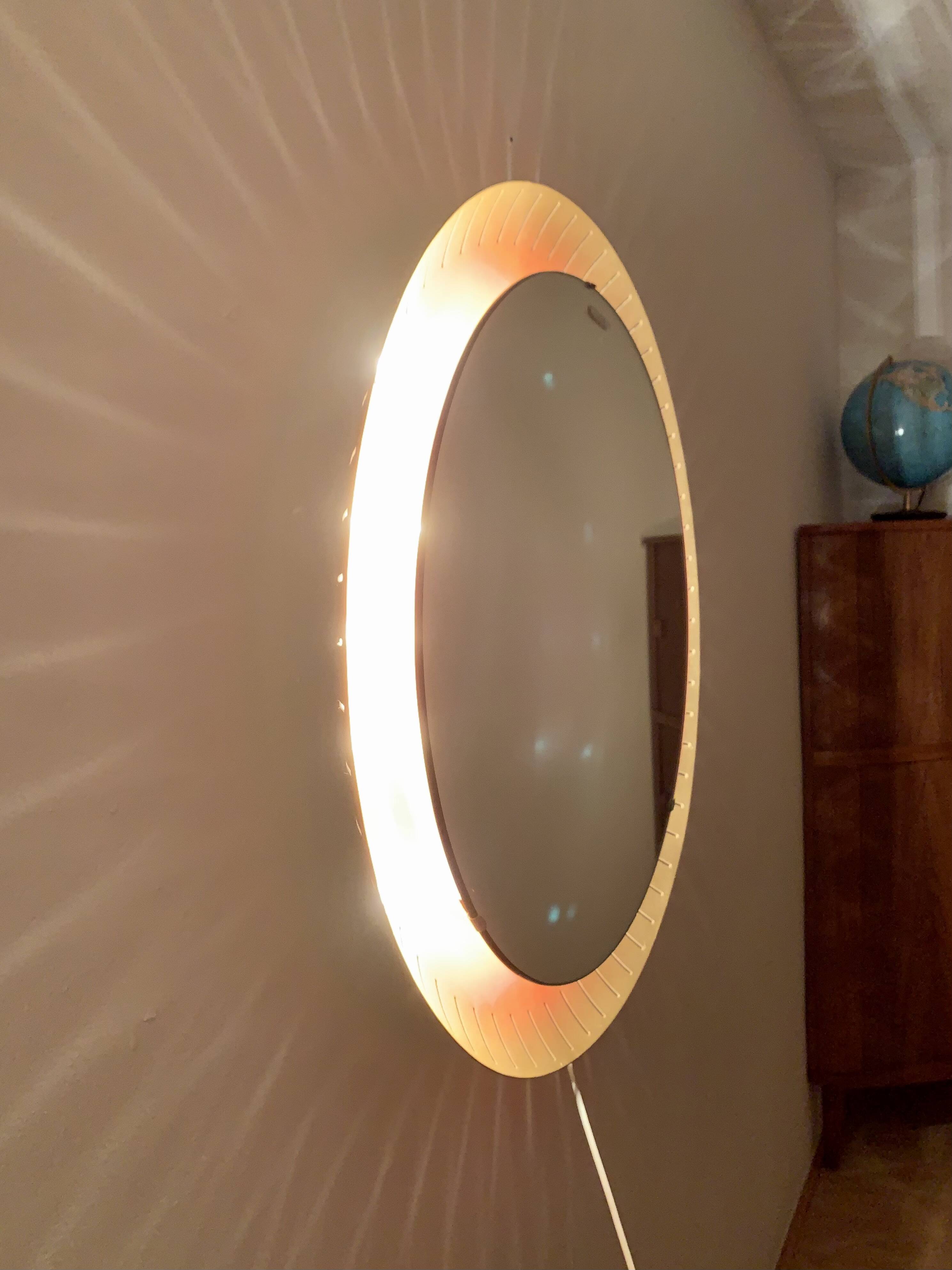 Miroir XXL lumineux de style moderne du milieu du siècle