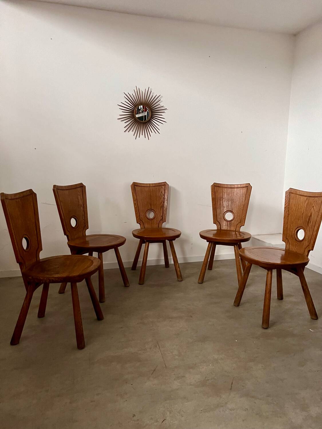 Set of 5 vintage 70s Brutalist design solid wood chairs