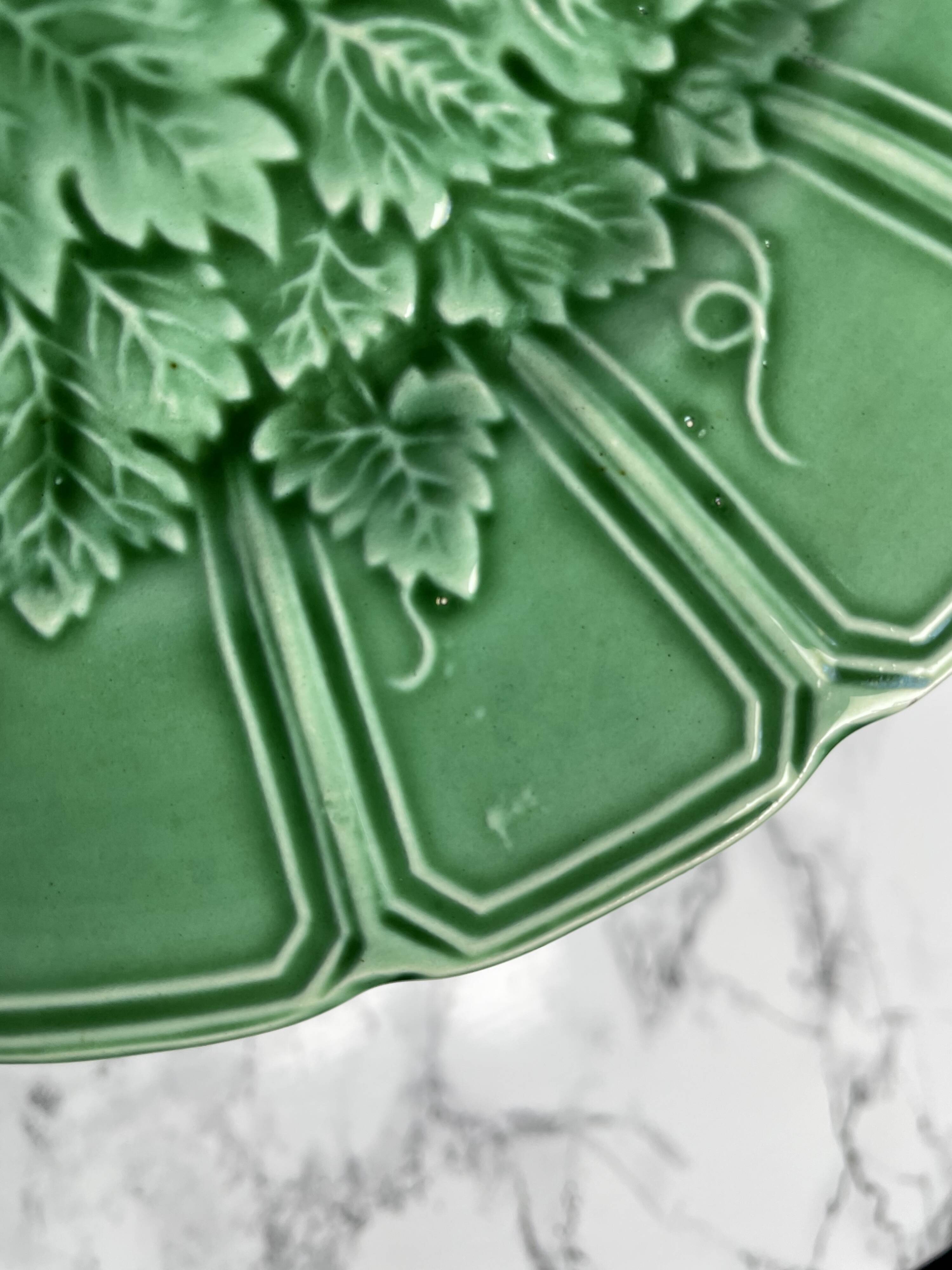 Sarreguemines grape barbotine dessert plates