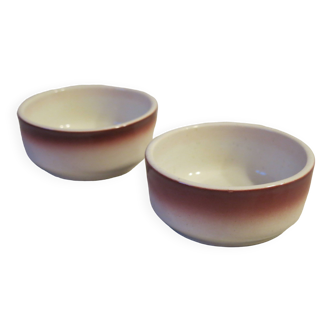 2 bowls/ramekins from St Amand in very good condition