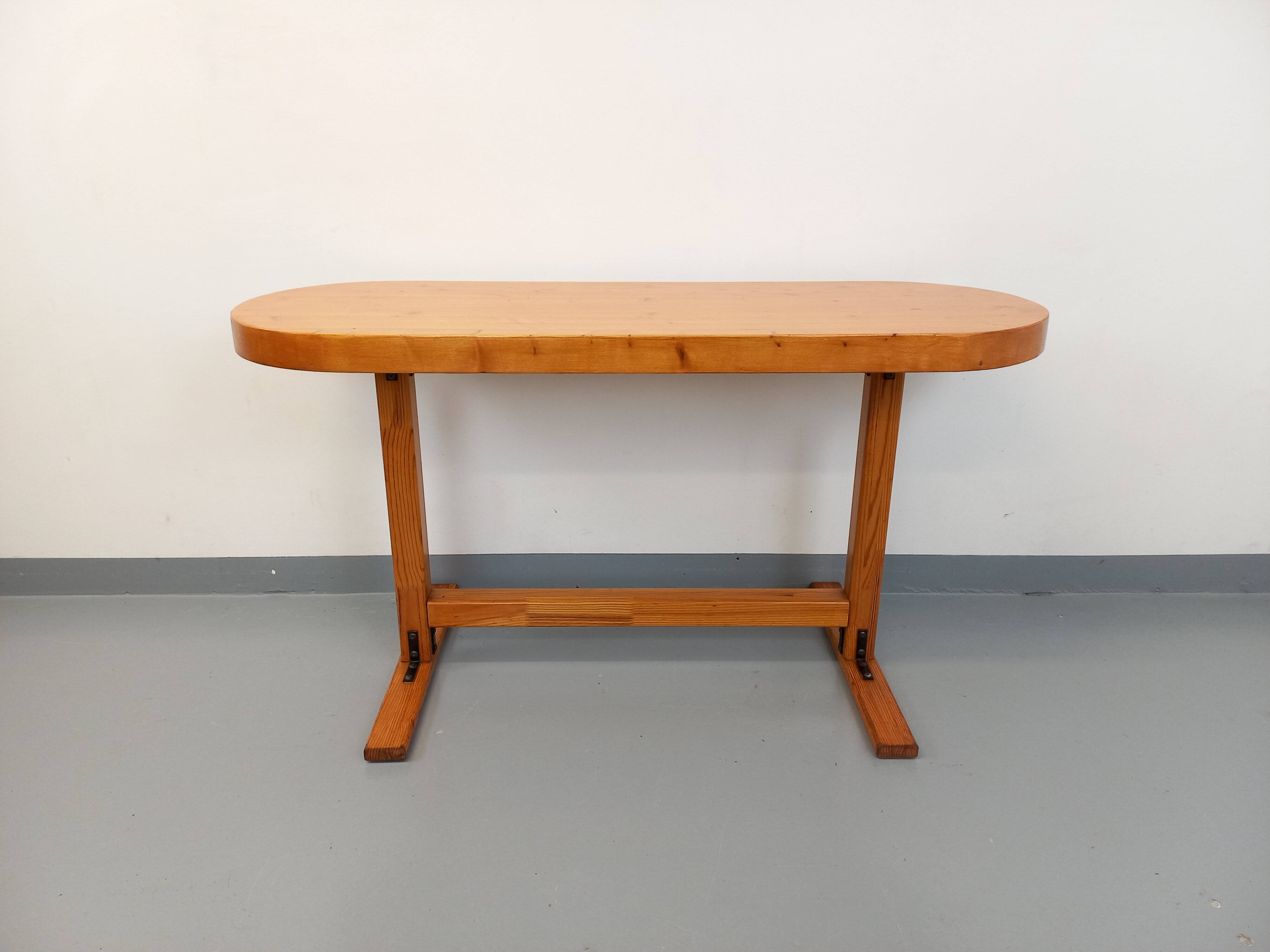 Oval table / vintage pine console from the 60s 70s