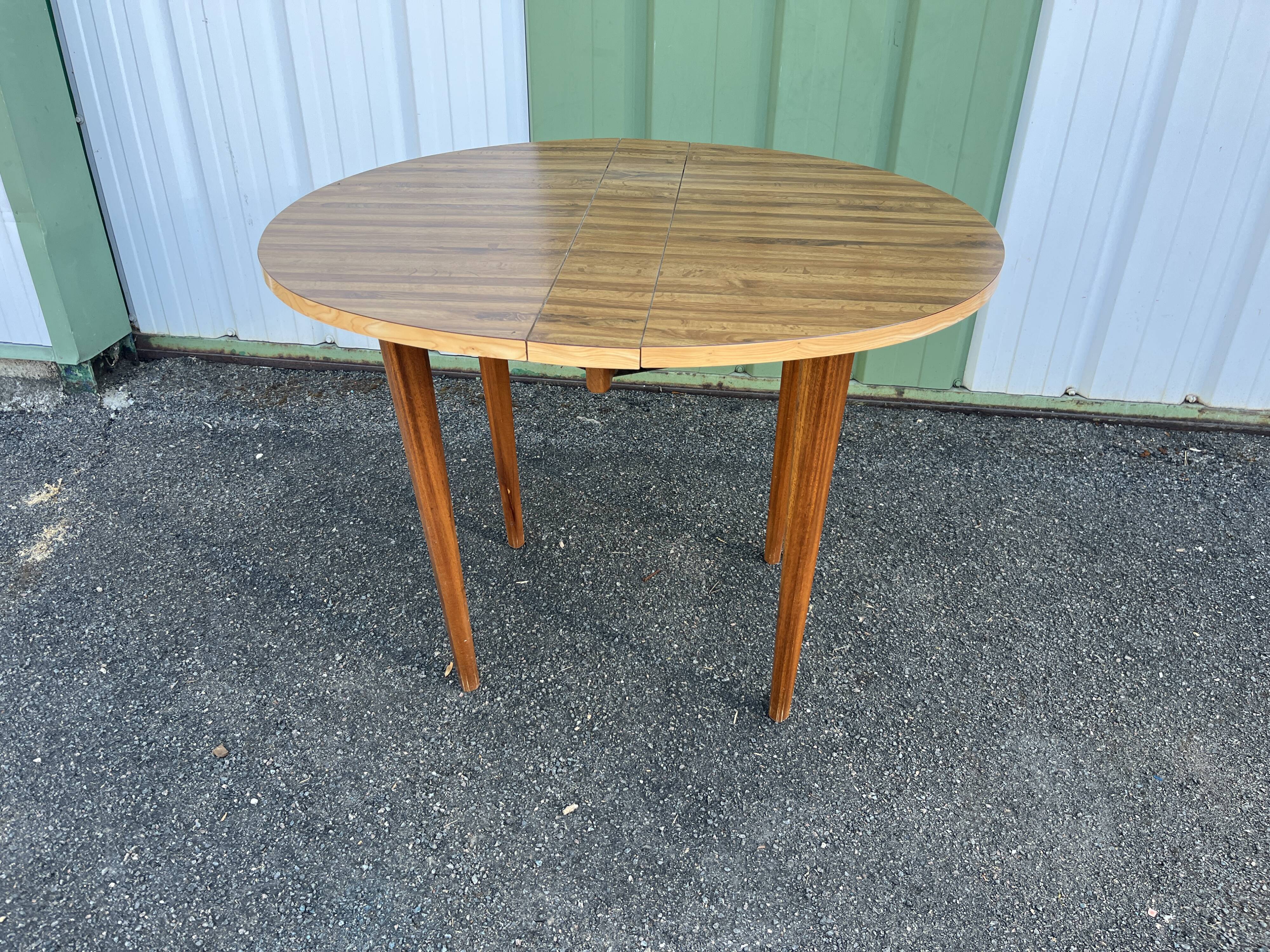 Vintage oval folding table, 60s/70s