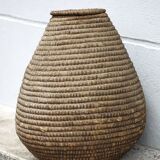 Large old basket with lid, burgundy straw and bramble, woven basket