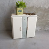 Metal medicine cabinet