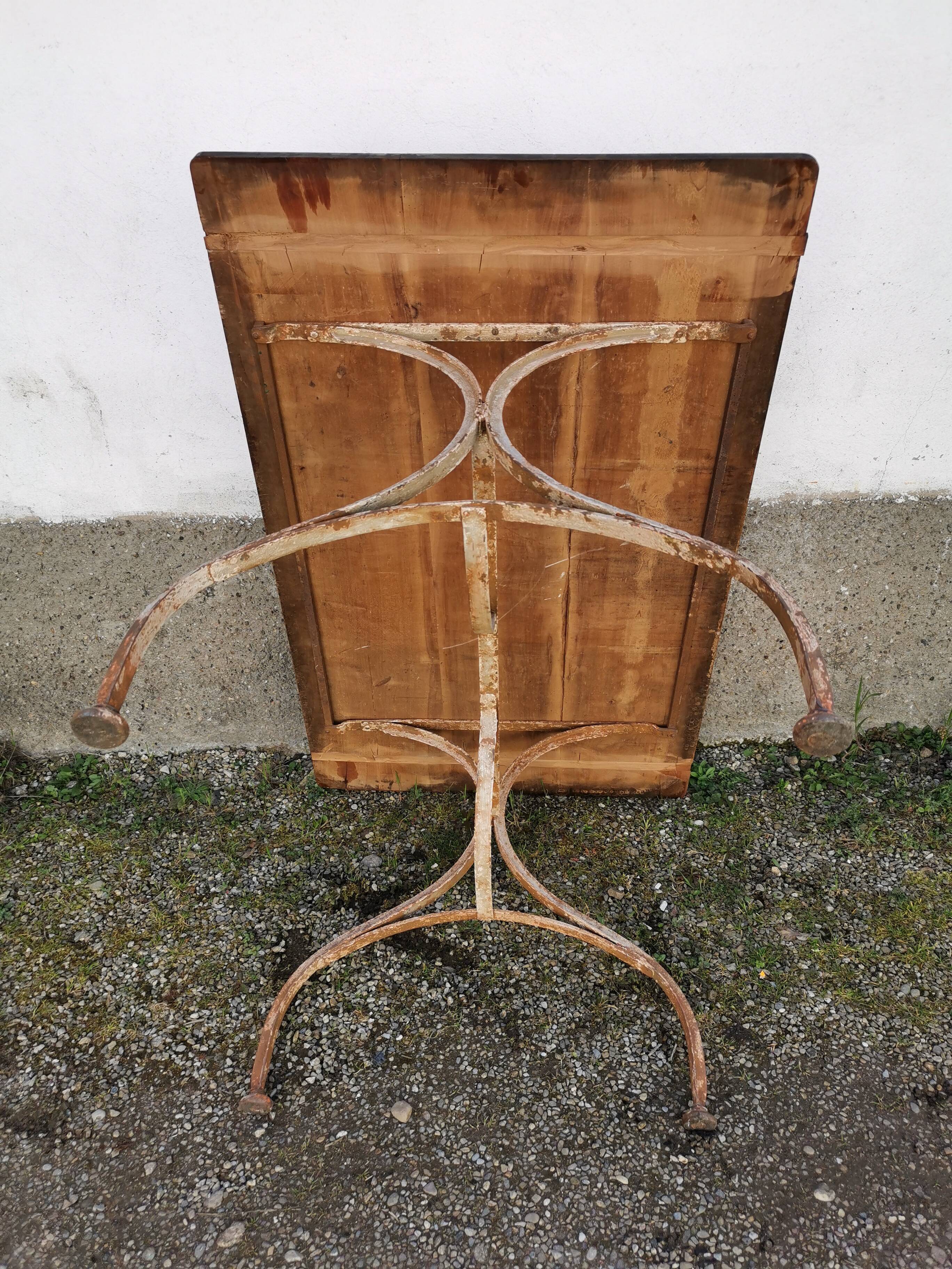 Table de bistrot en fer et plateau bois début XXEME