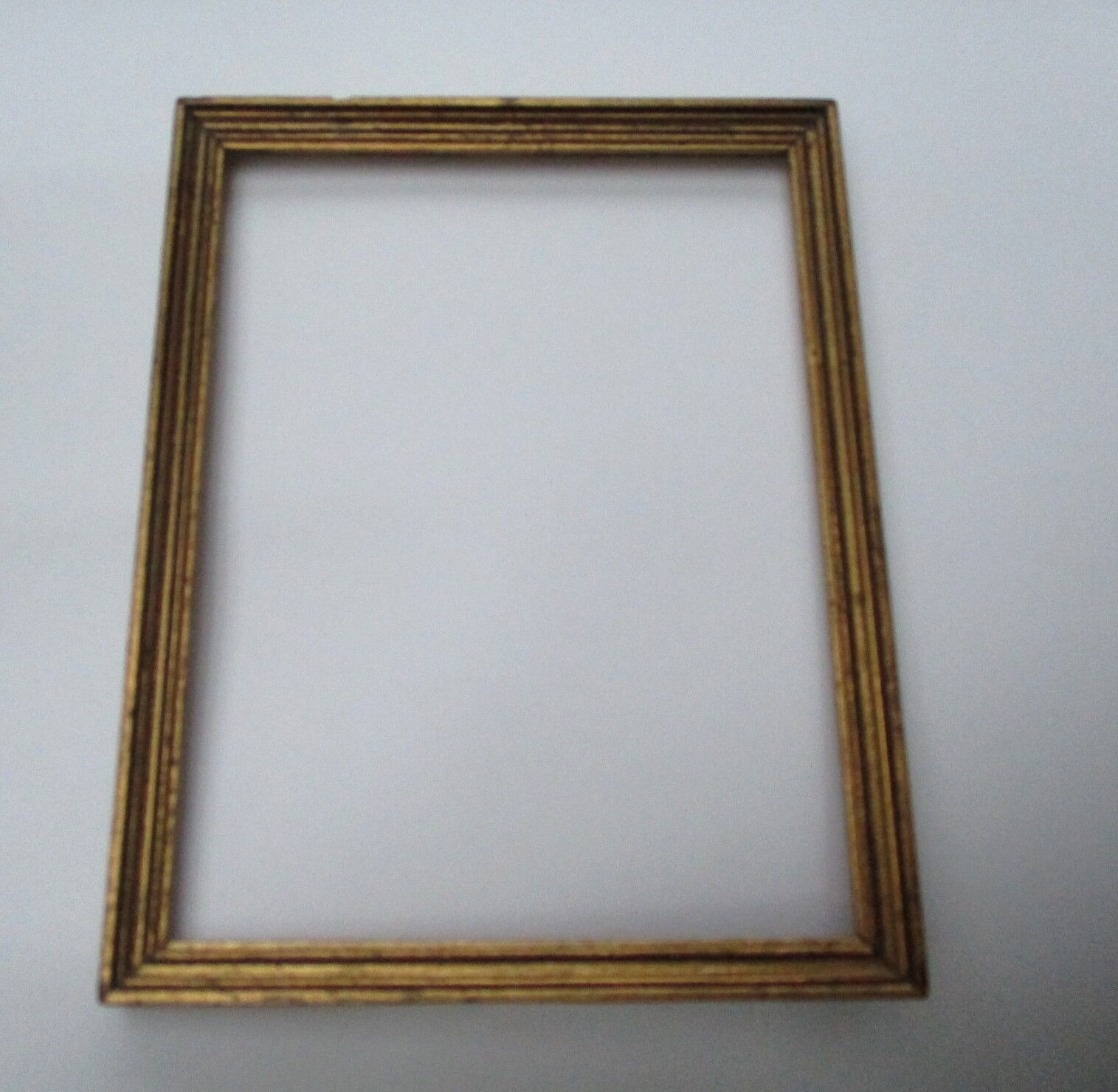 Old gilded wood frame -Foliage 127 x 166 mm
