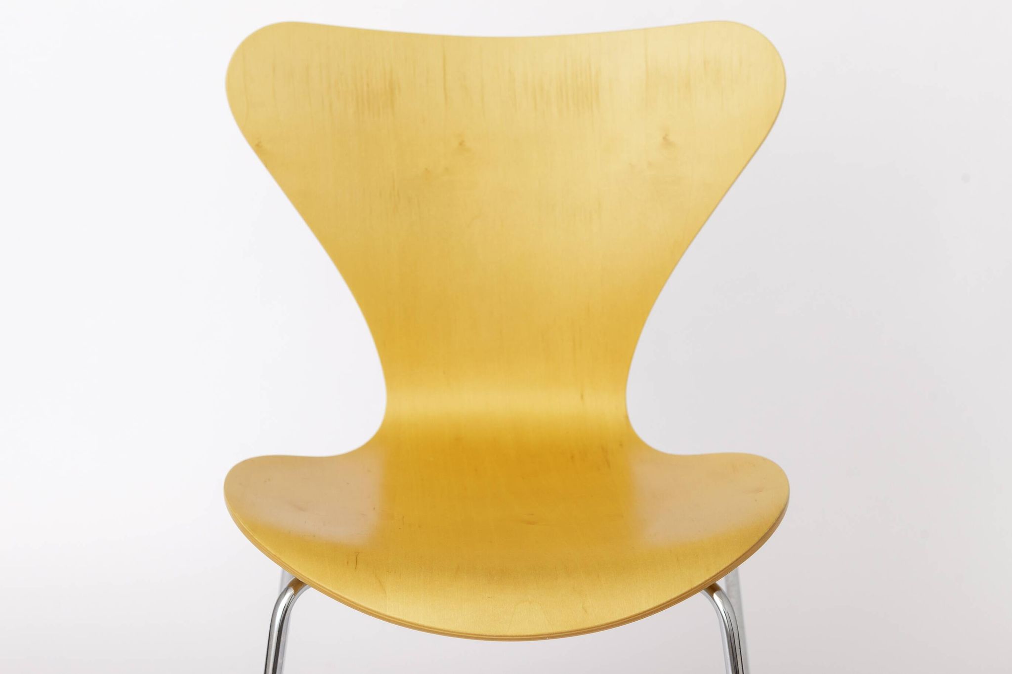 Arne Jacobsen Chair 3107 (Series 7), Beechwood Shell, Chrome Legs, Danish