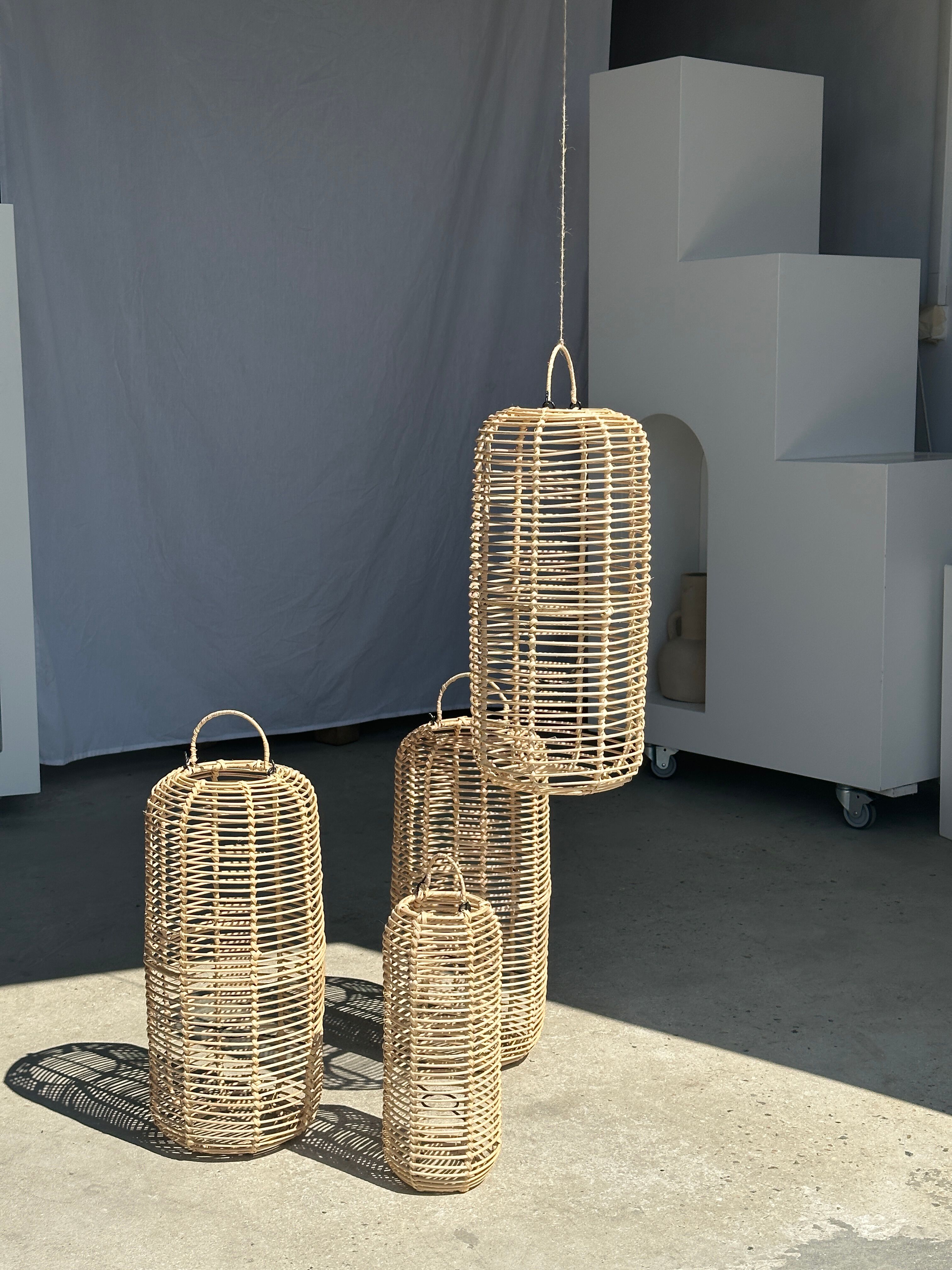 Large lantern-shaped rattan pendant lamp H50 D24