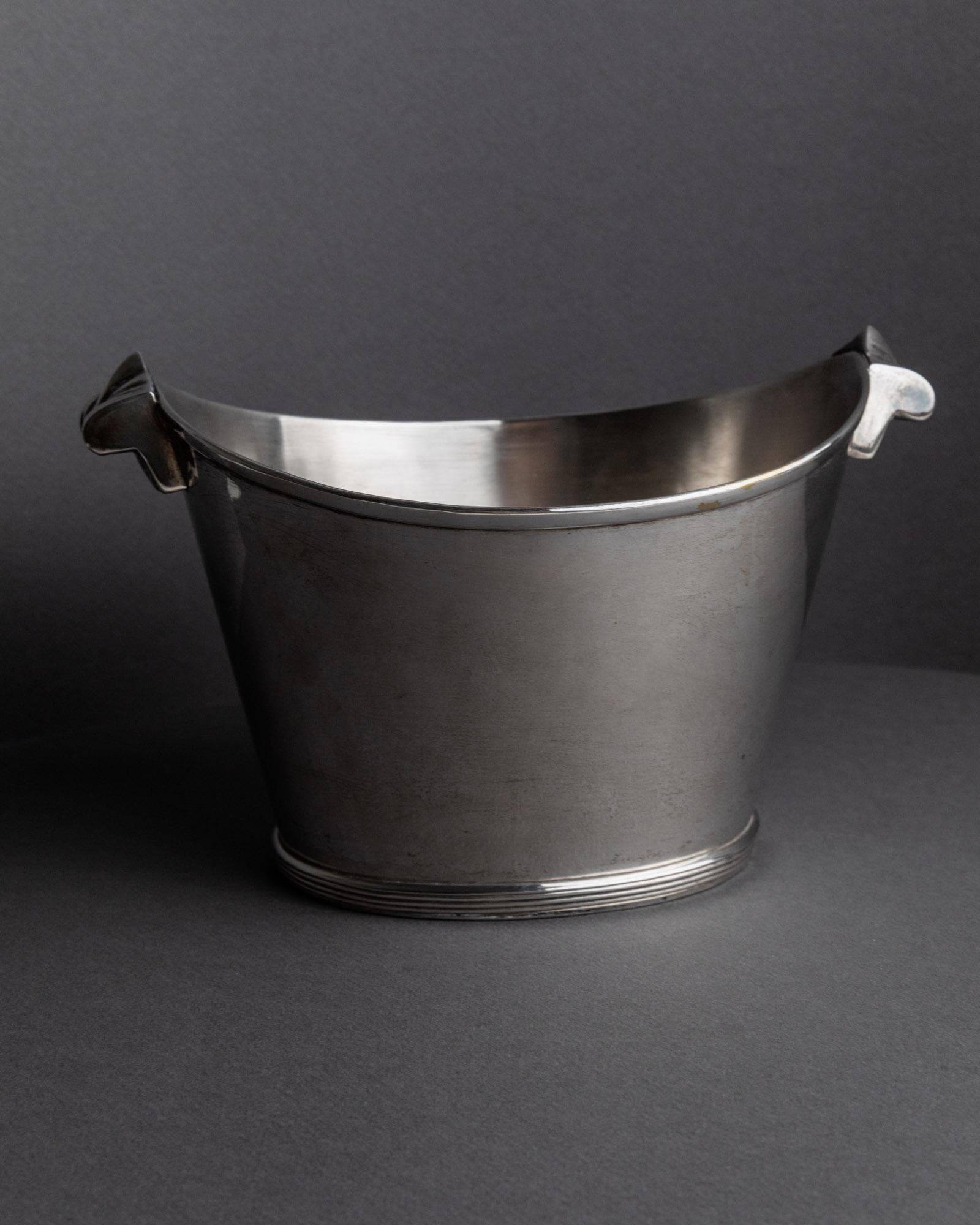 Seau à champagne vintage des années 1940 en métal argenté, forme classique pour vin ou boissons, décoration de bar rétro, style intemporel, idée cadeau élégante