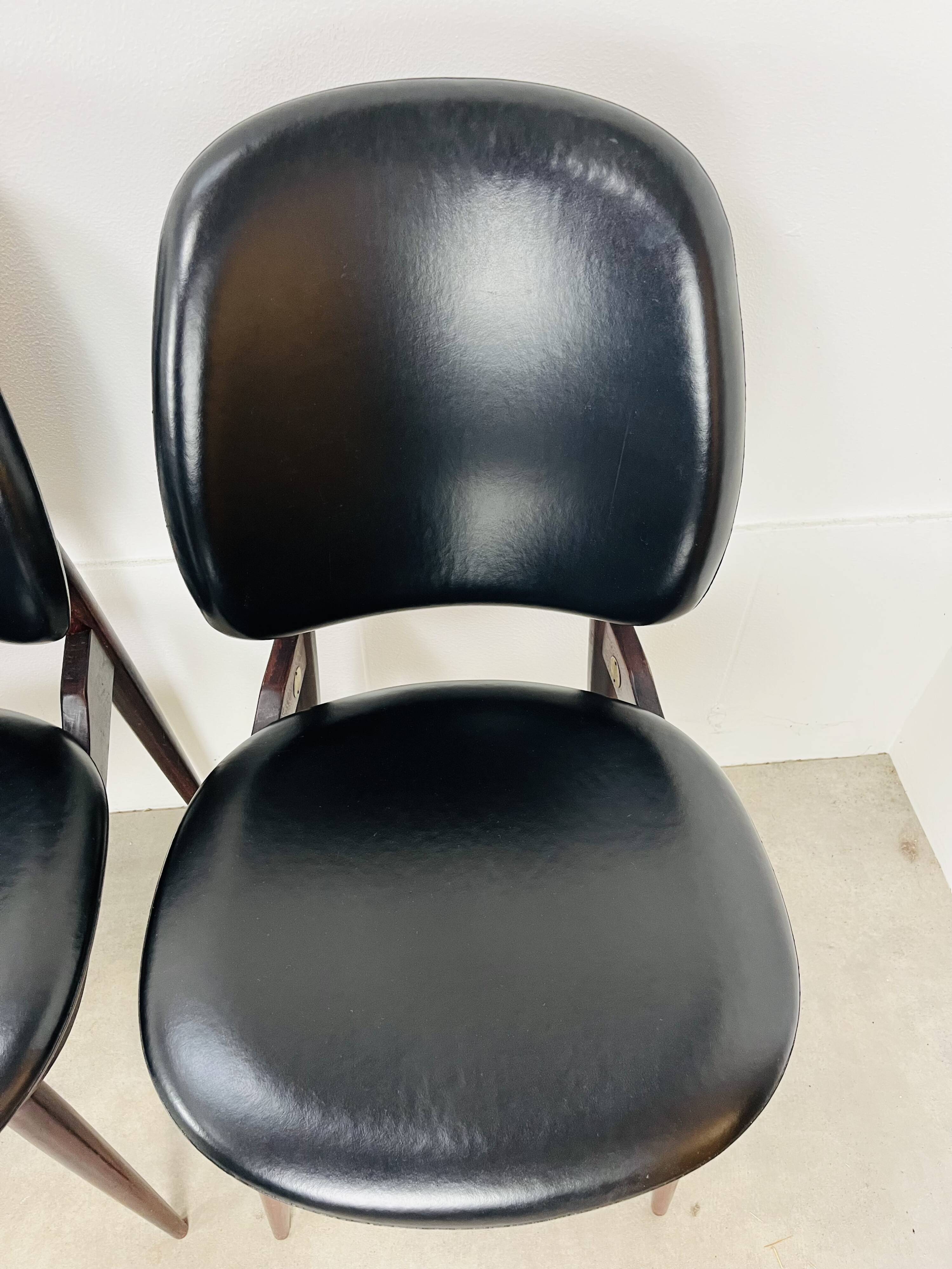 6 Pégase Baumann chairs, black, 1960s