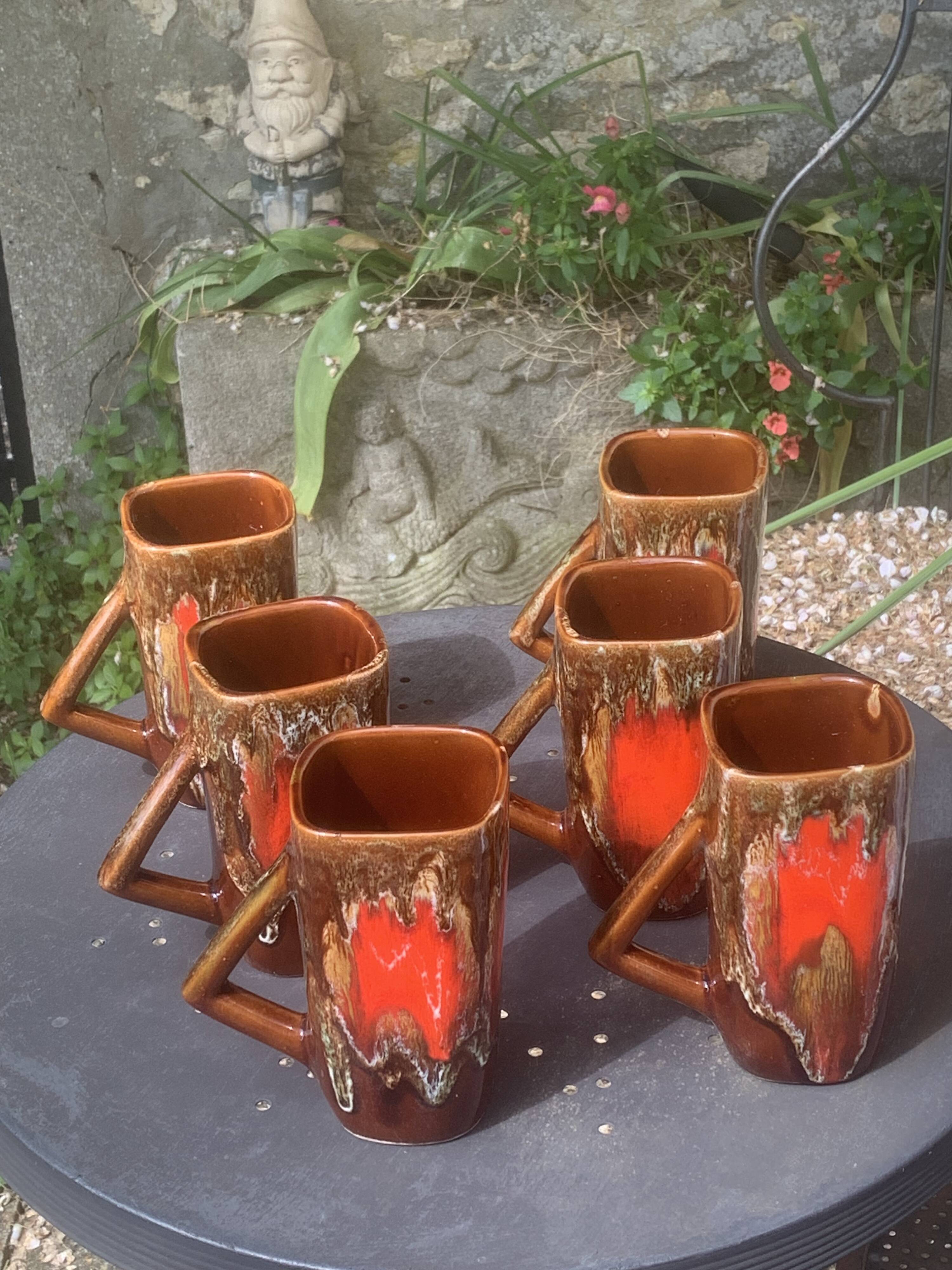 6 enamelled ceramic mugs, red and brown, Vallauris, vintage and designer
