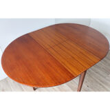 Scandinavian dining table in 1960 extendable teak