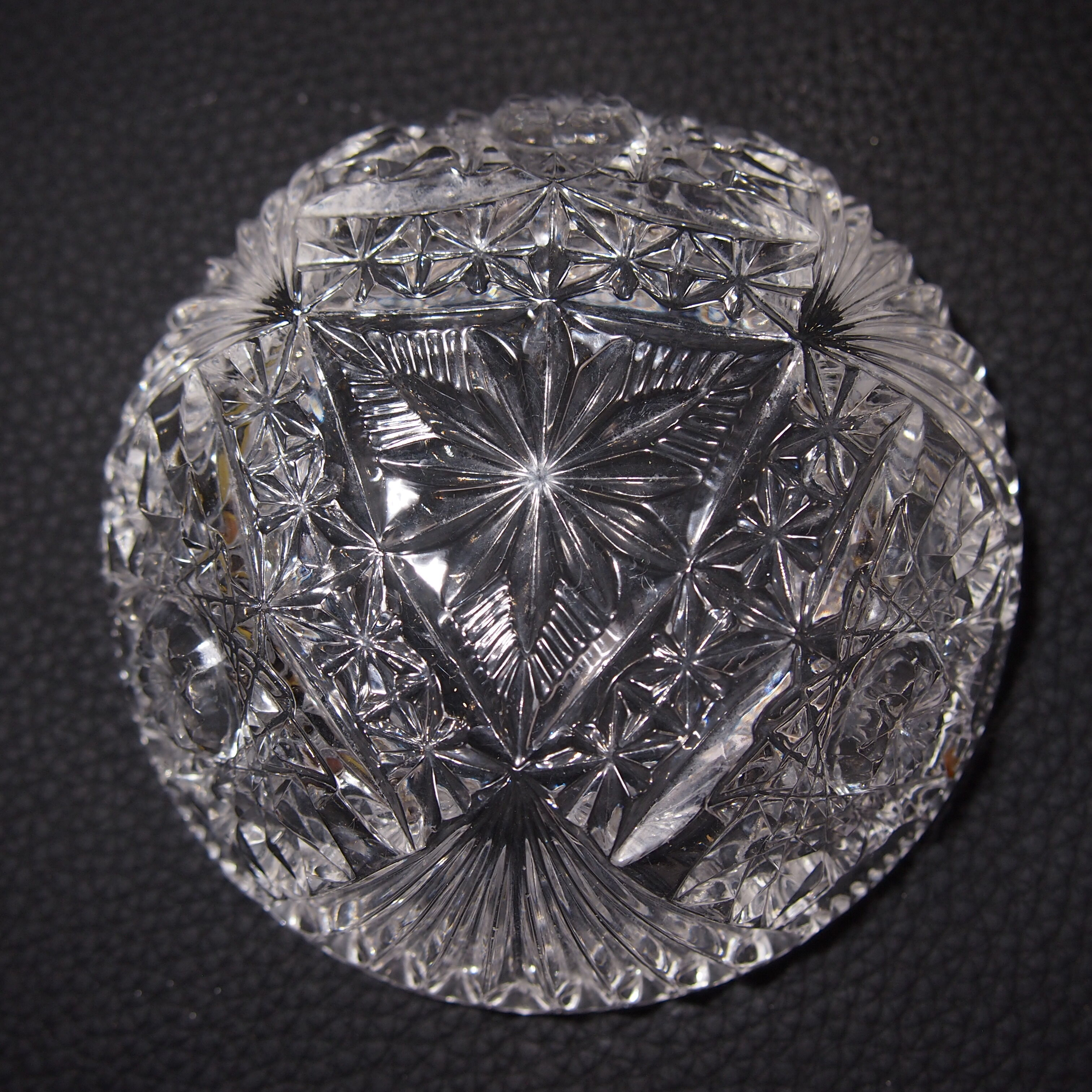 Paire de coupelles cristal taillé