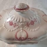 Superb and large English porcelain soup tureen by Minton (19th century)