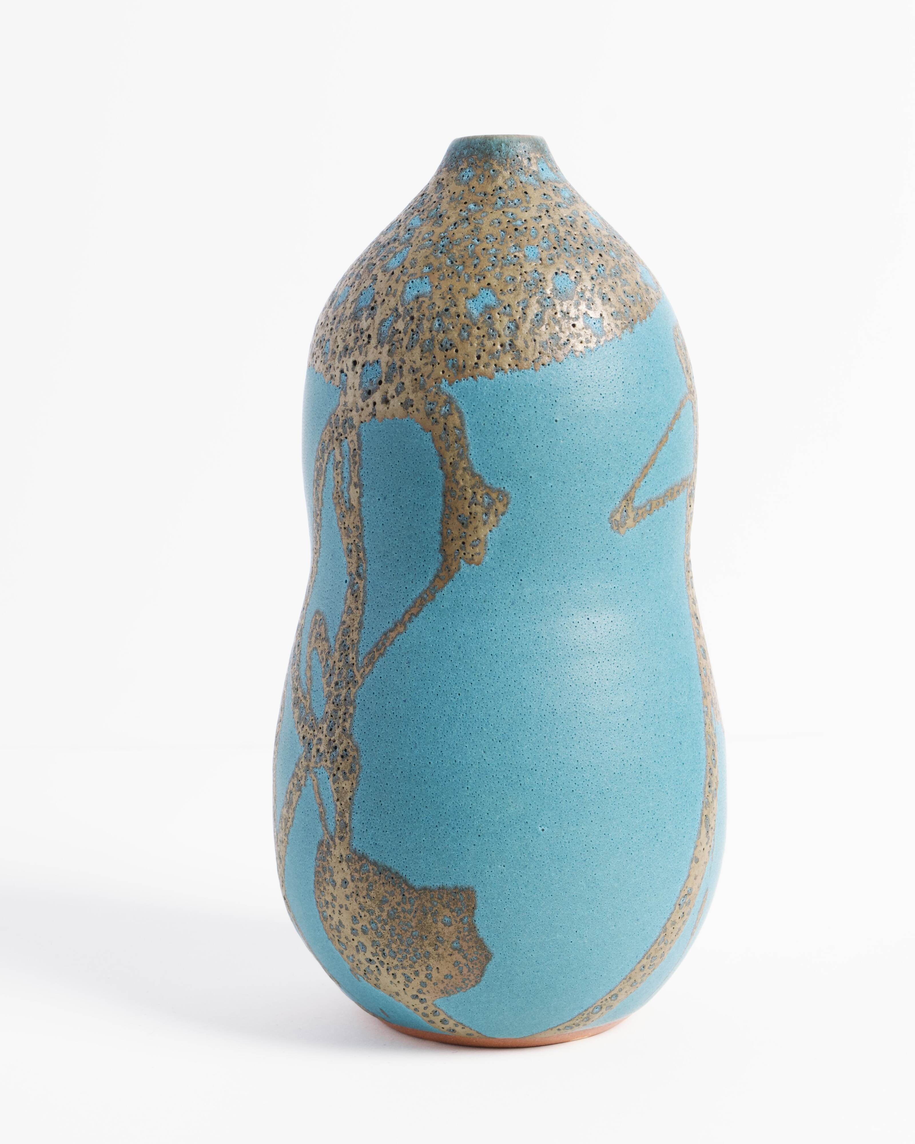 Ceramic vase by Morino Hiroaki Taimei.