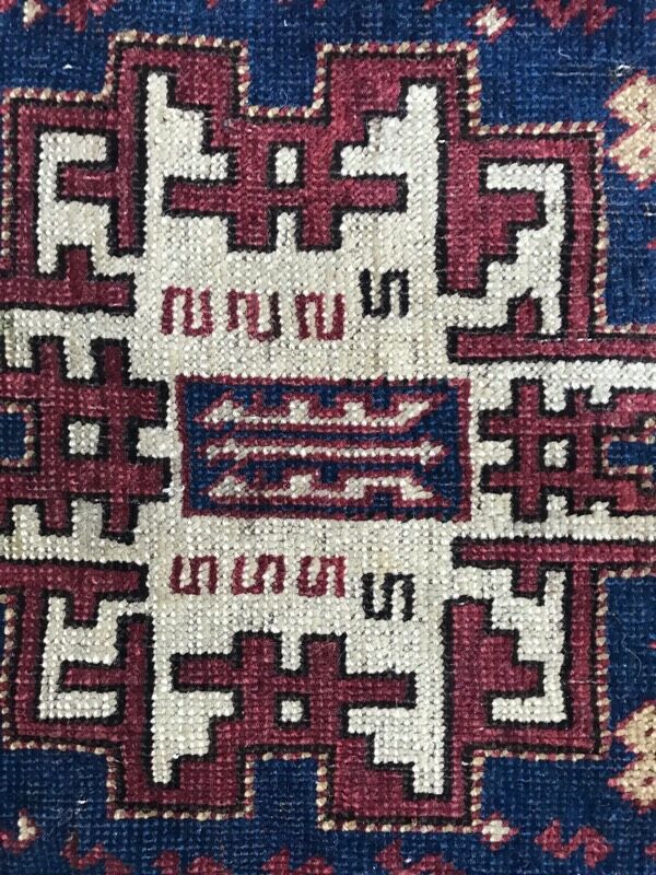 Carpet old chirwan Caucasus  77 x 120 cm