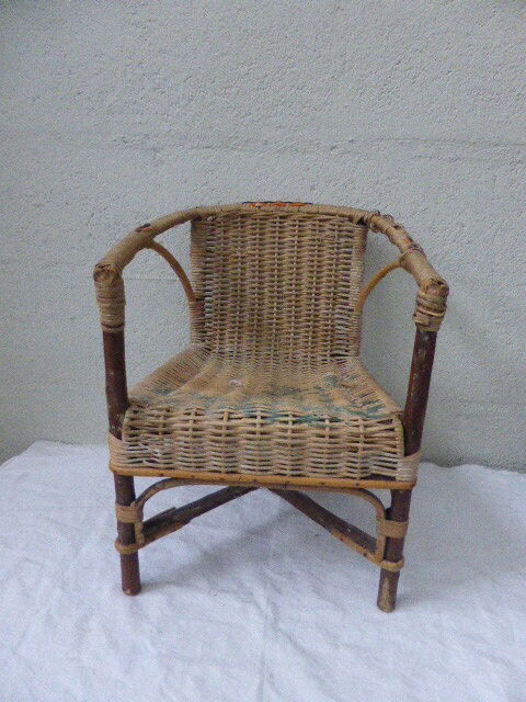 Charming small armchair in rattan and wicker childrens former
