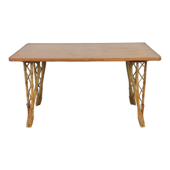 Rattan table