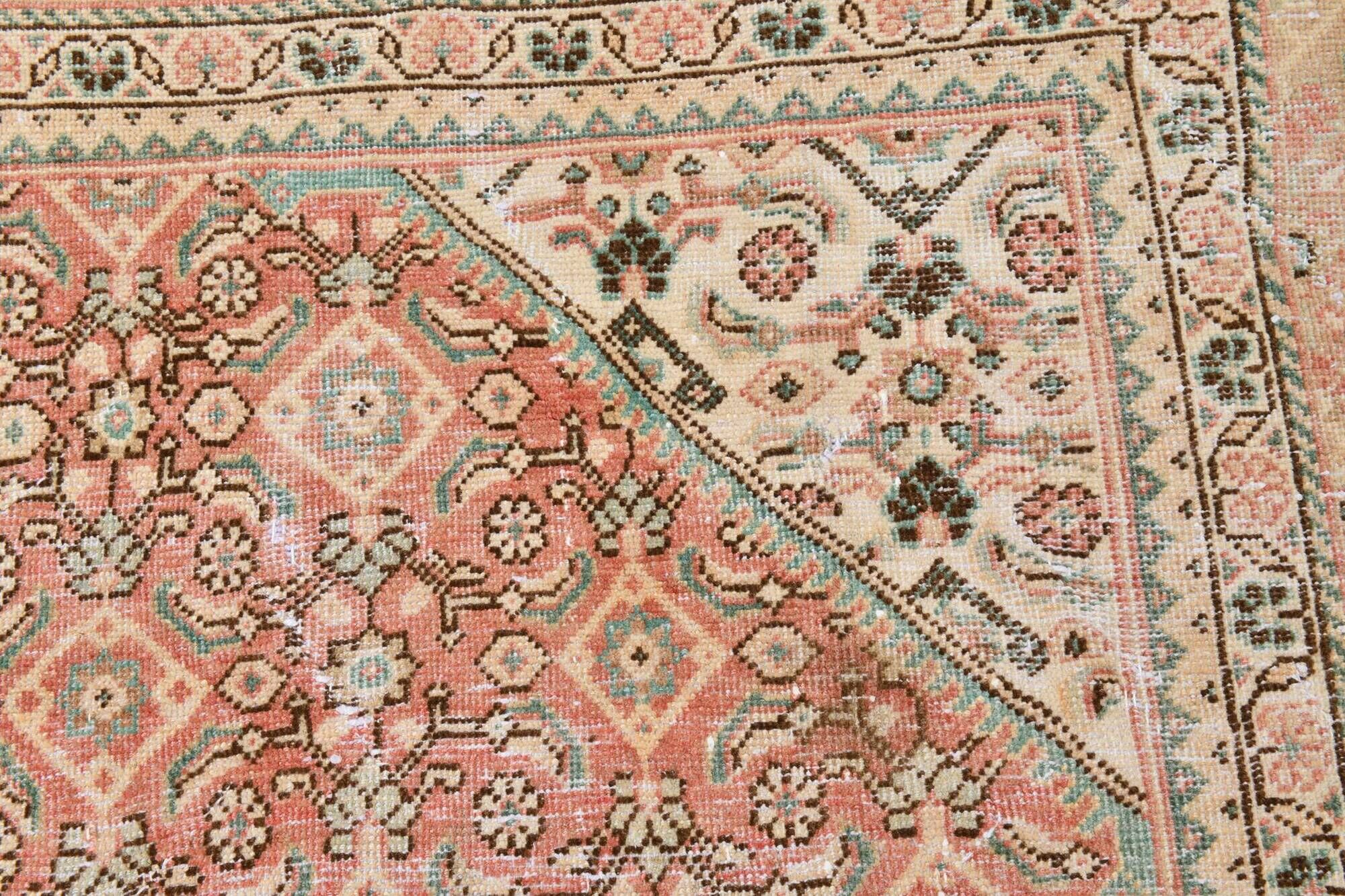 Vintage Turkish carpet in ivory and powder pink, 276 × 382 cm