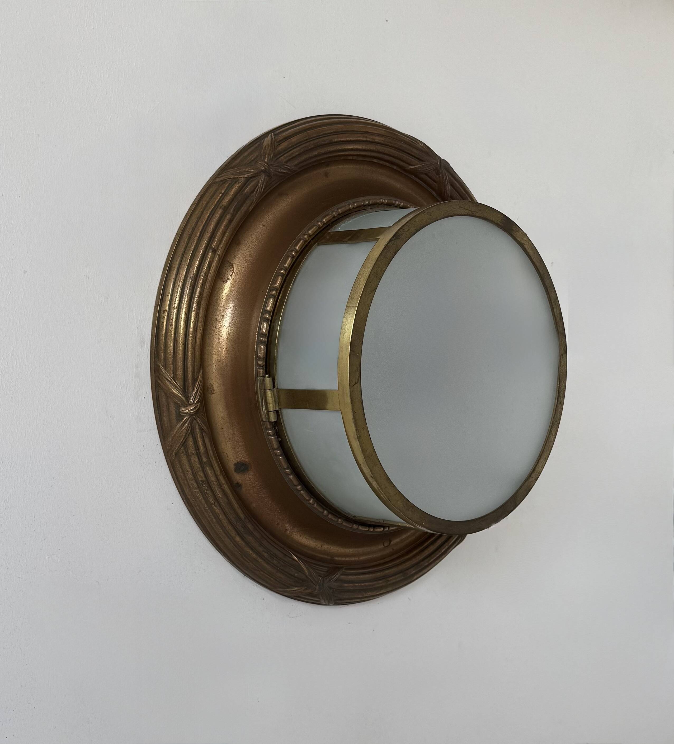 Vintage XL wall light, brass and frosted glass, France, 1920.