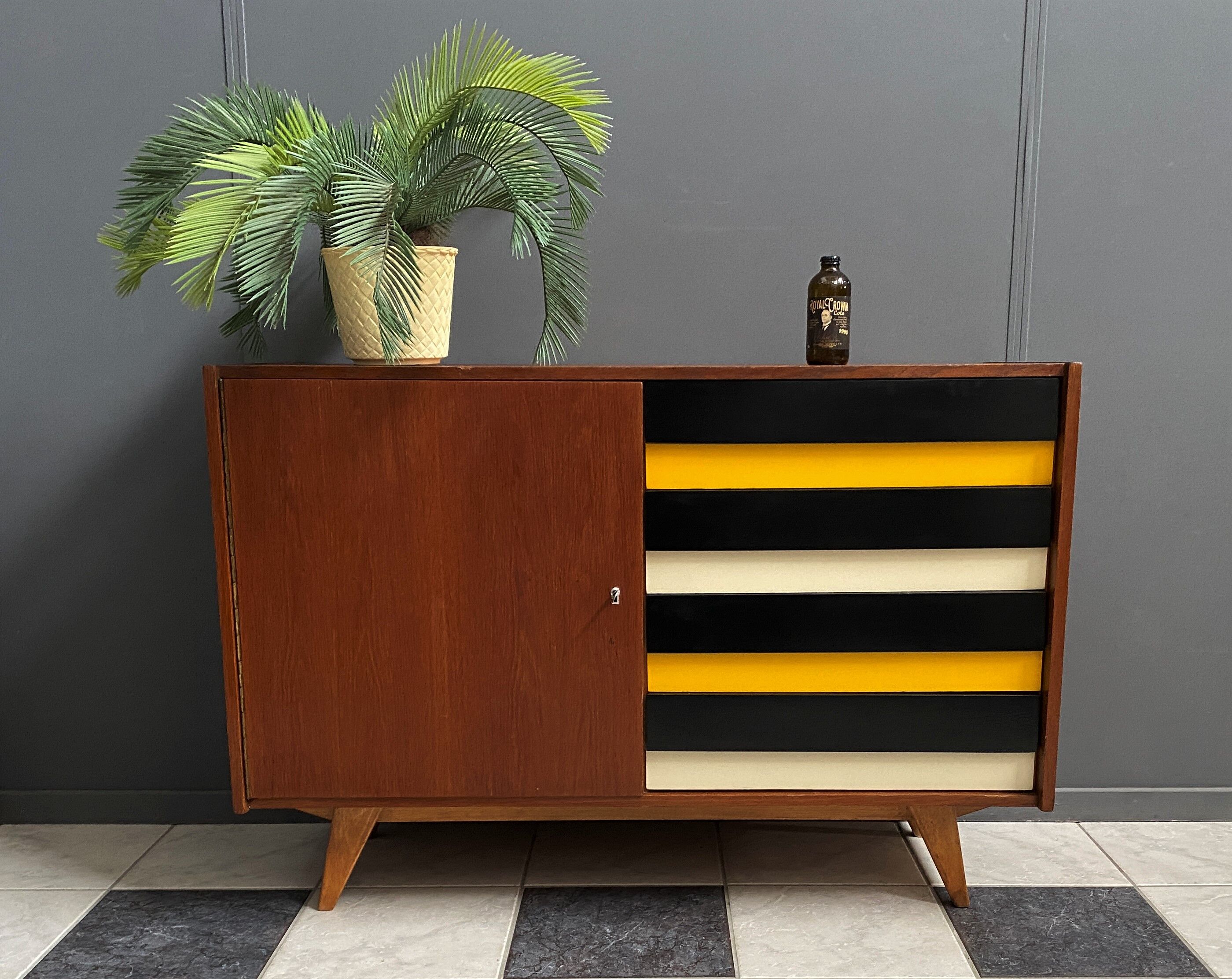 Jiri Jiroutek Yellow sideboard model U458 by Interier Praha 1960s