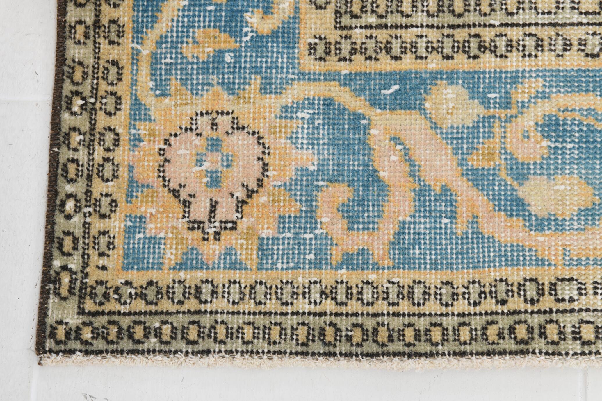 6x9 Shades Of Orange & Blue Vintage Rug, 186x289Cm