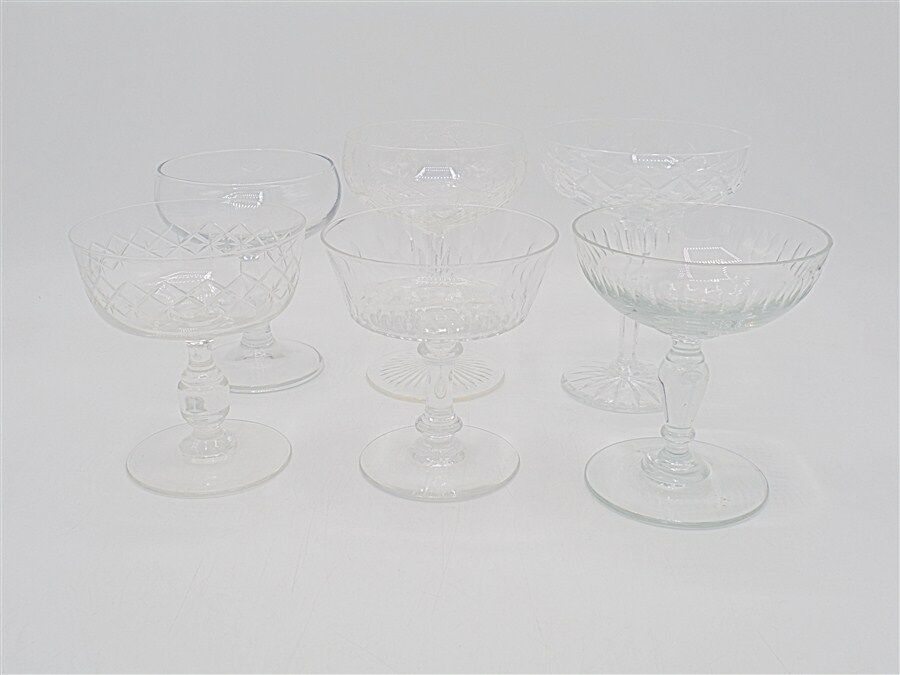 Set of 6 champagne cups mismatched