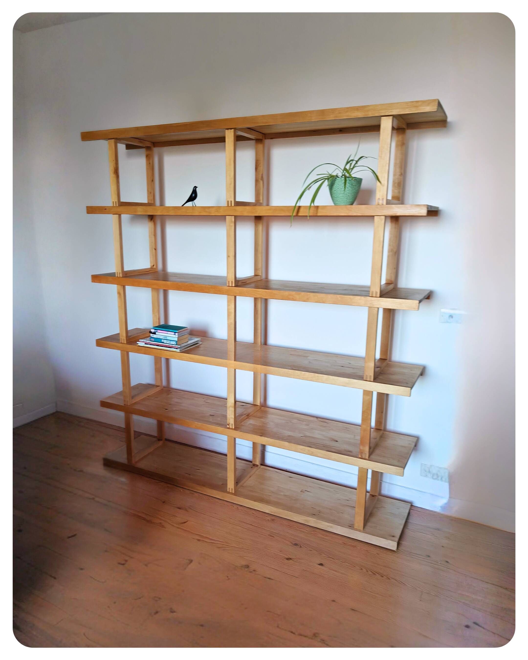 Vintage library – authentic Scandinavian design