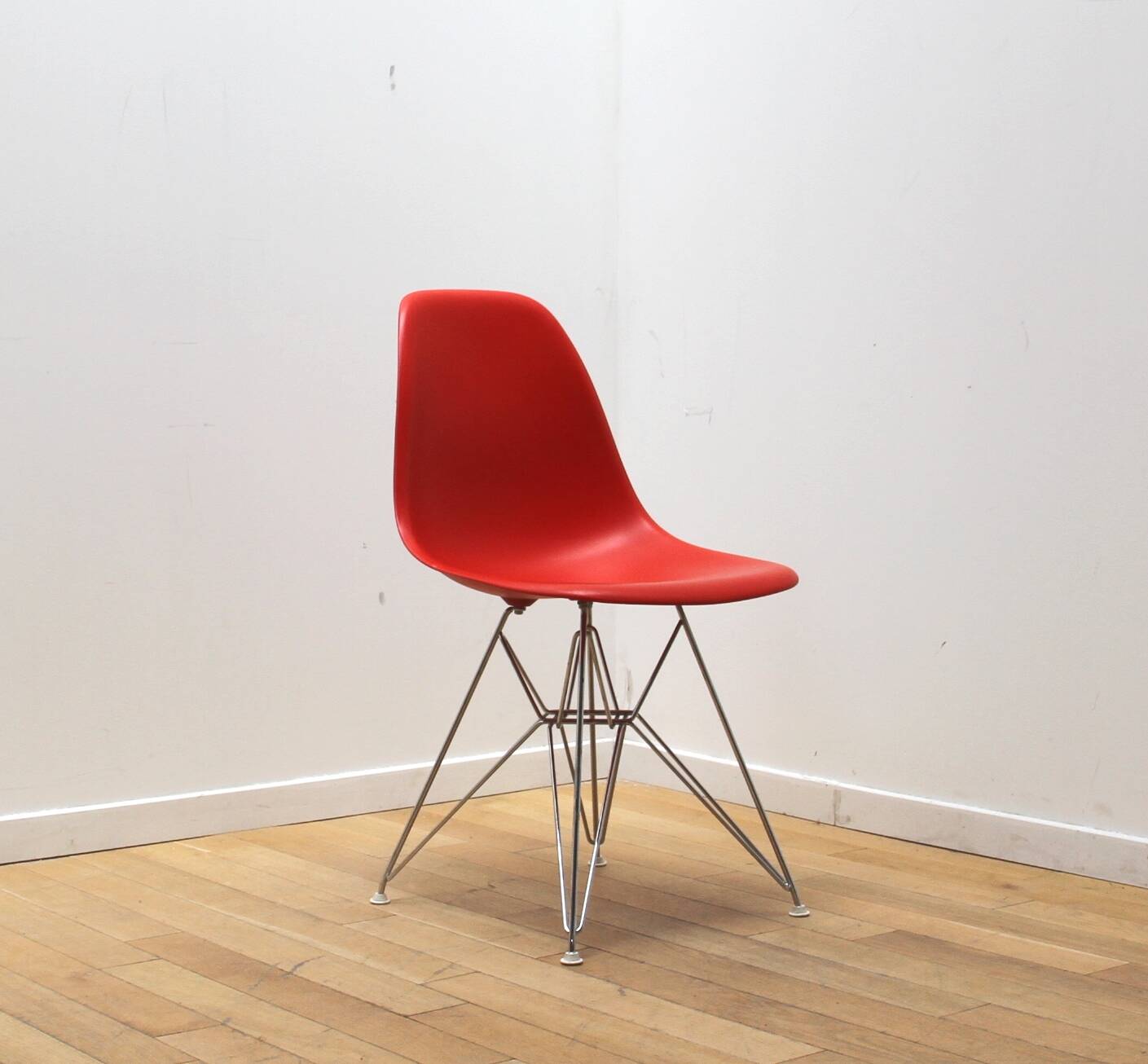 DSR Chair, Charles & Ray Eames Vitra