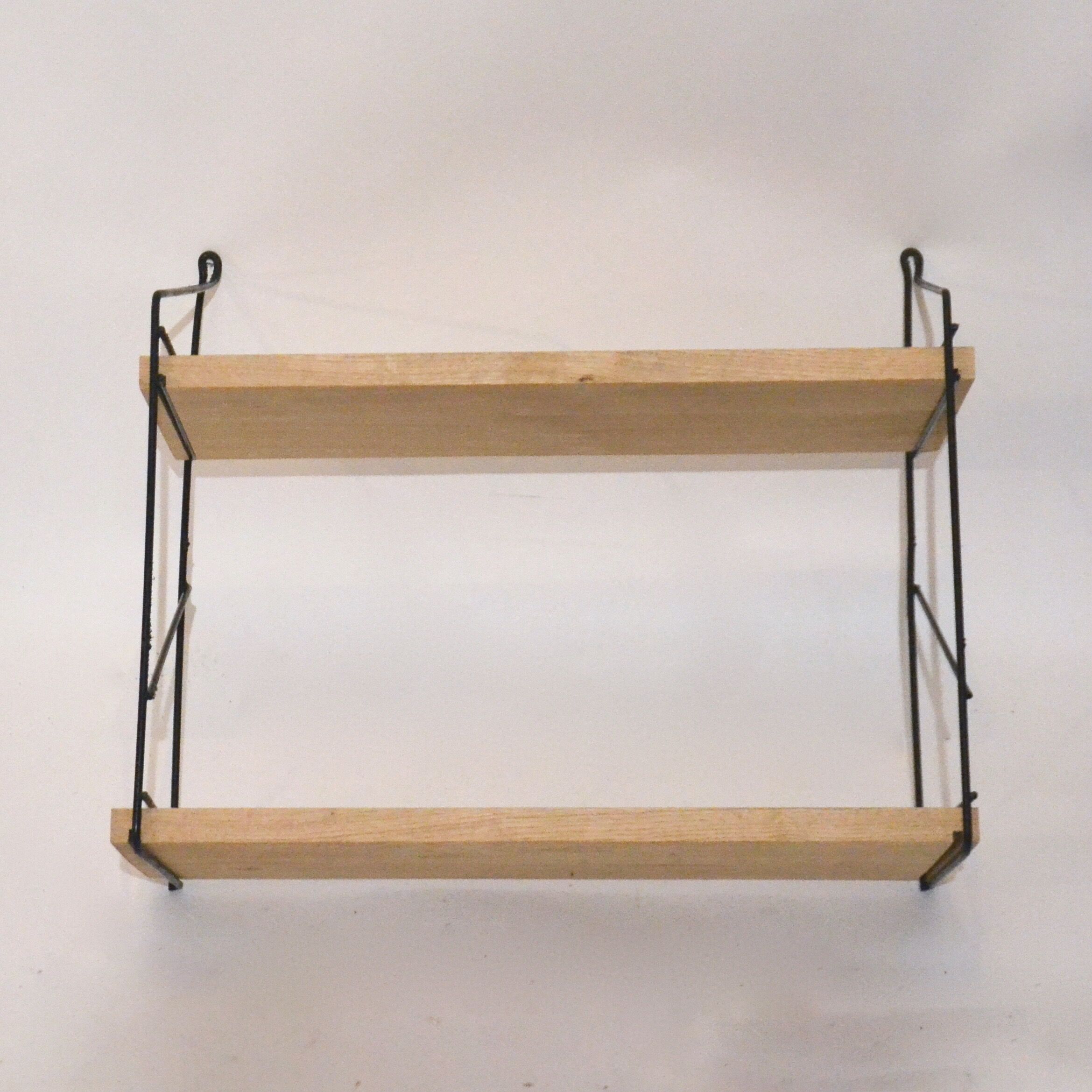 Wall shelf in oak 60s