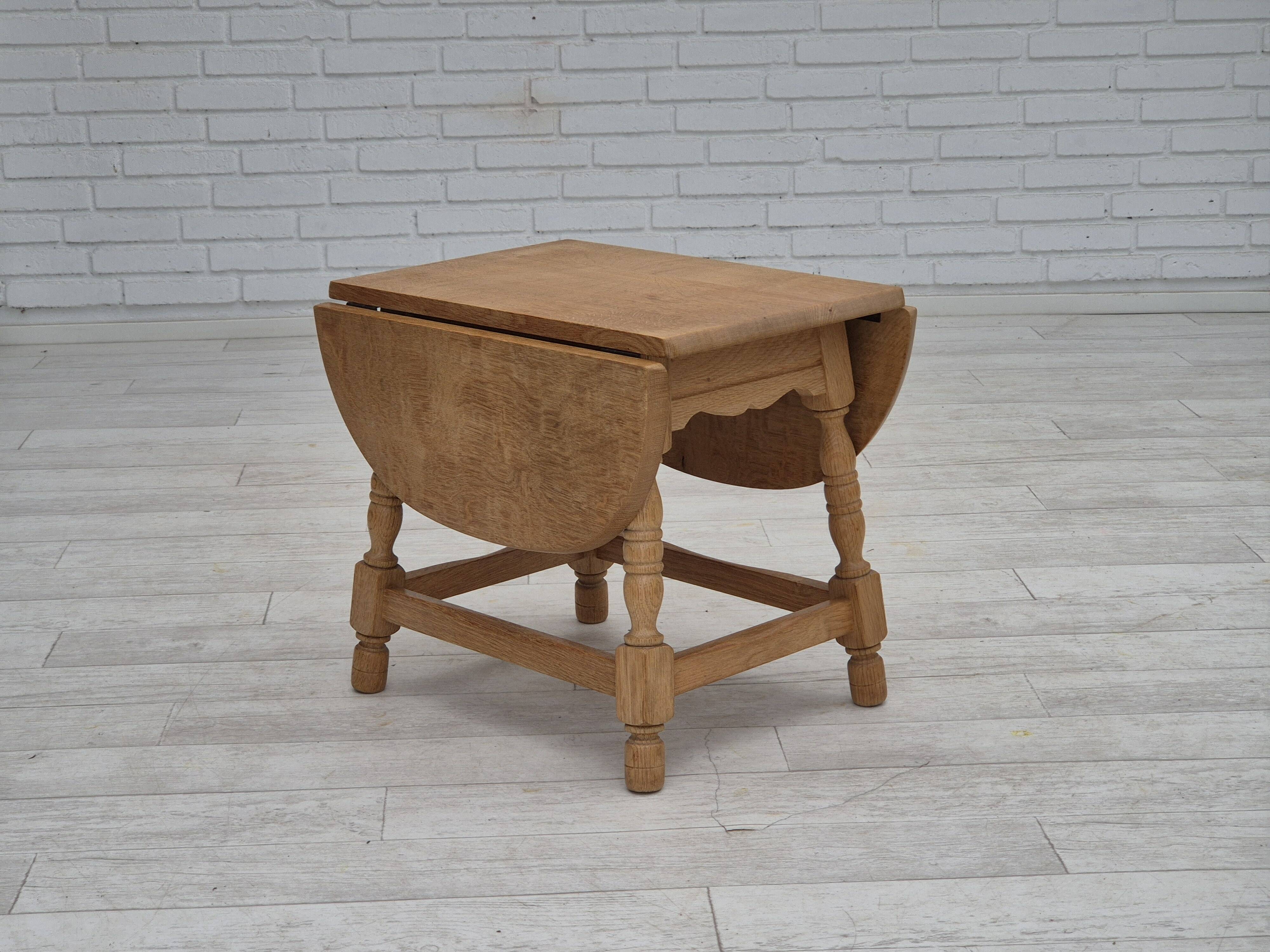1970s, Danish foldable side table, solid oak wood, original condition.