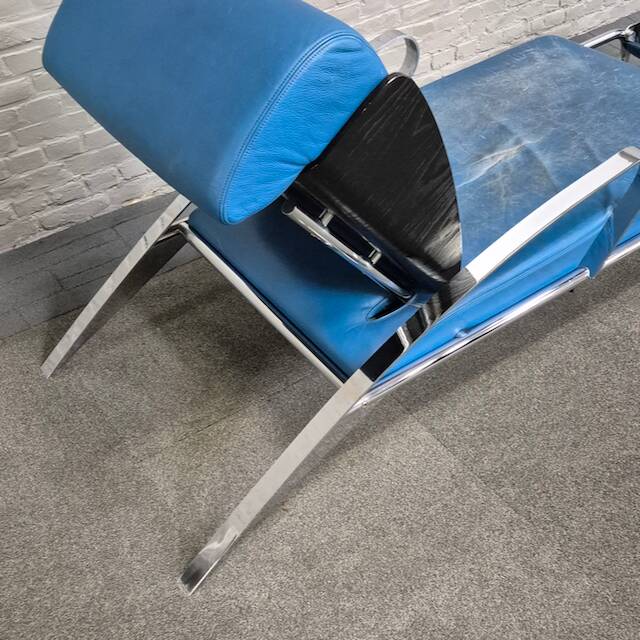 Blue leather lounge chair futuro 3 by massimo iosa ghini for moroso - italy 1980's