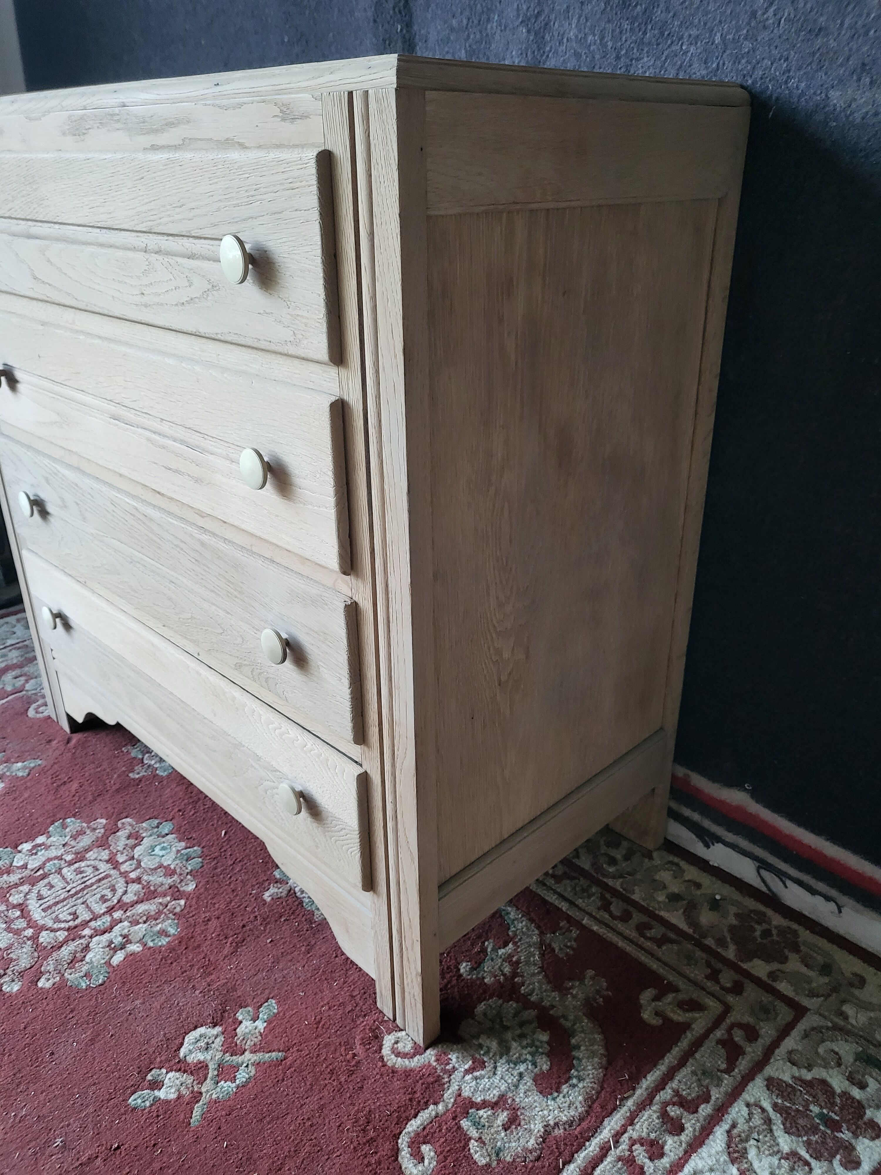 Vintage chest of drawers