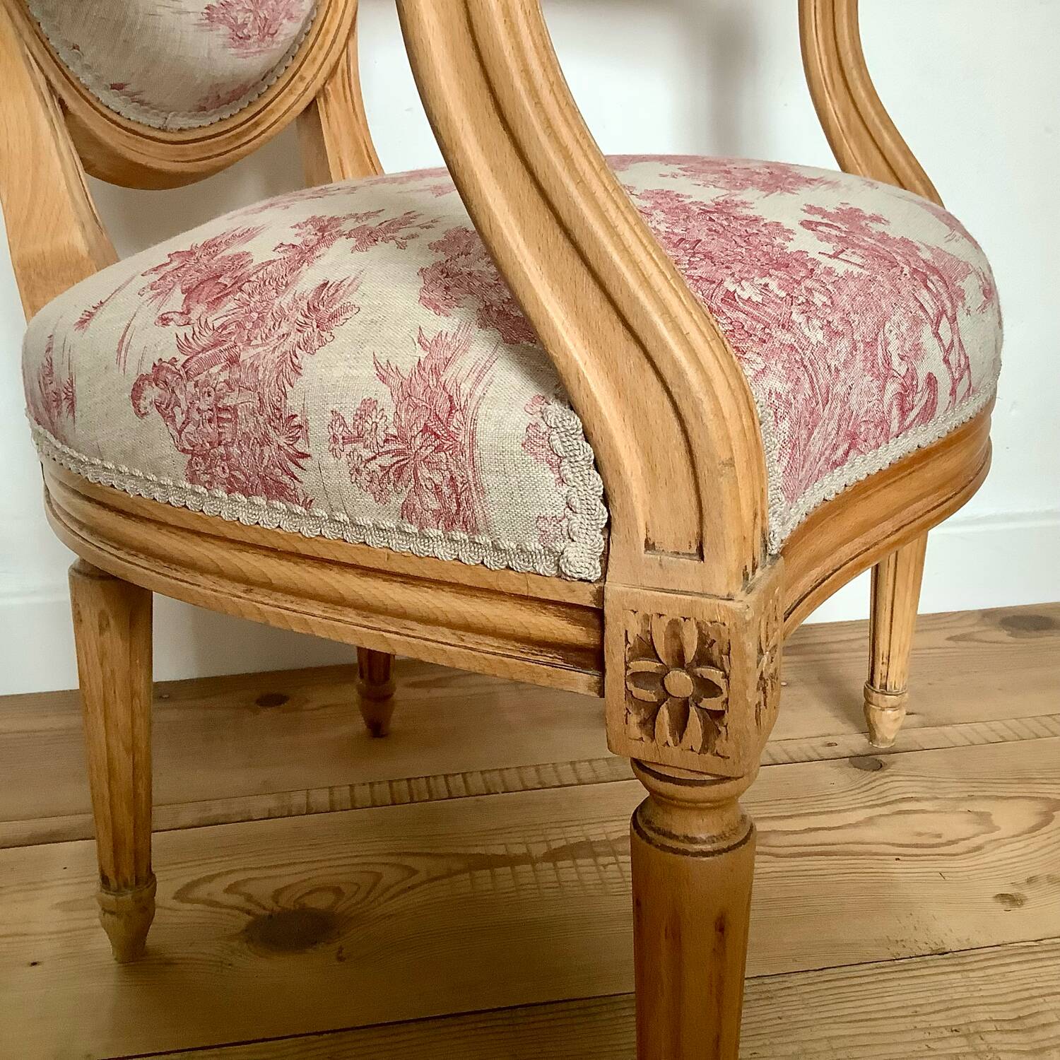 Louis XVI medallion armchair