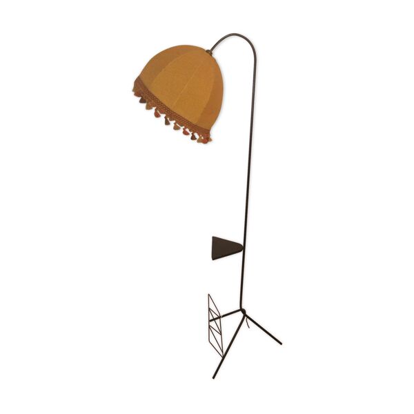 Lampadaire tripode vintage métal noir porte revue et tablette — Beyit