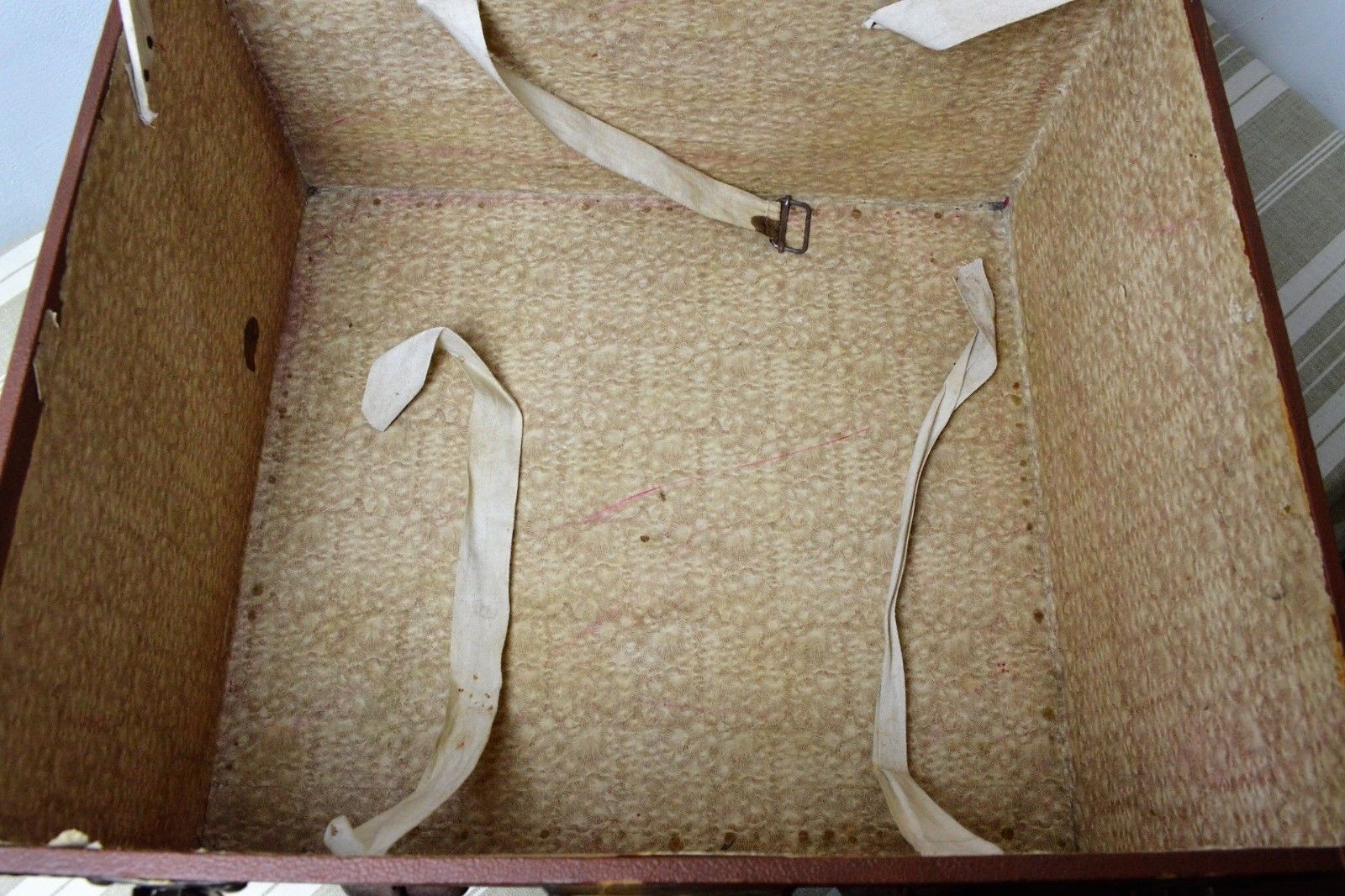 Old trunk of luxury Lavoet