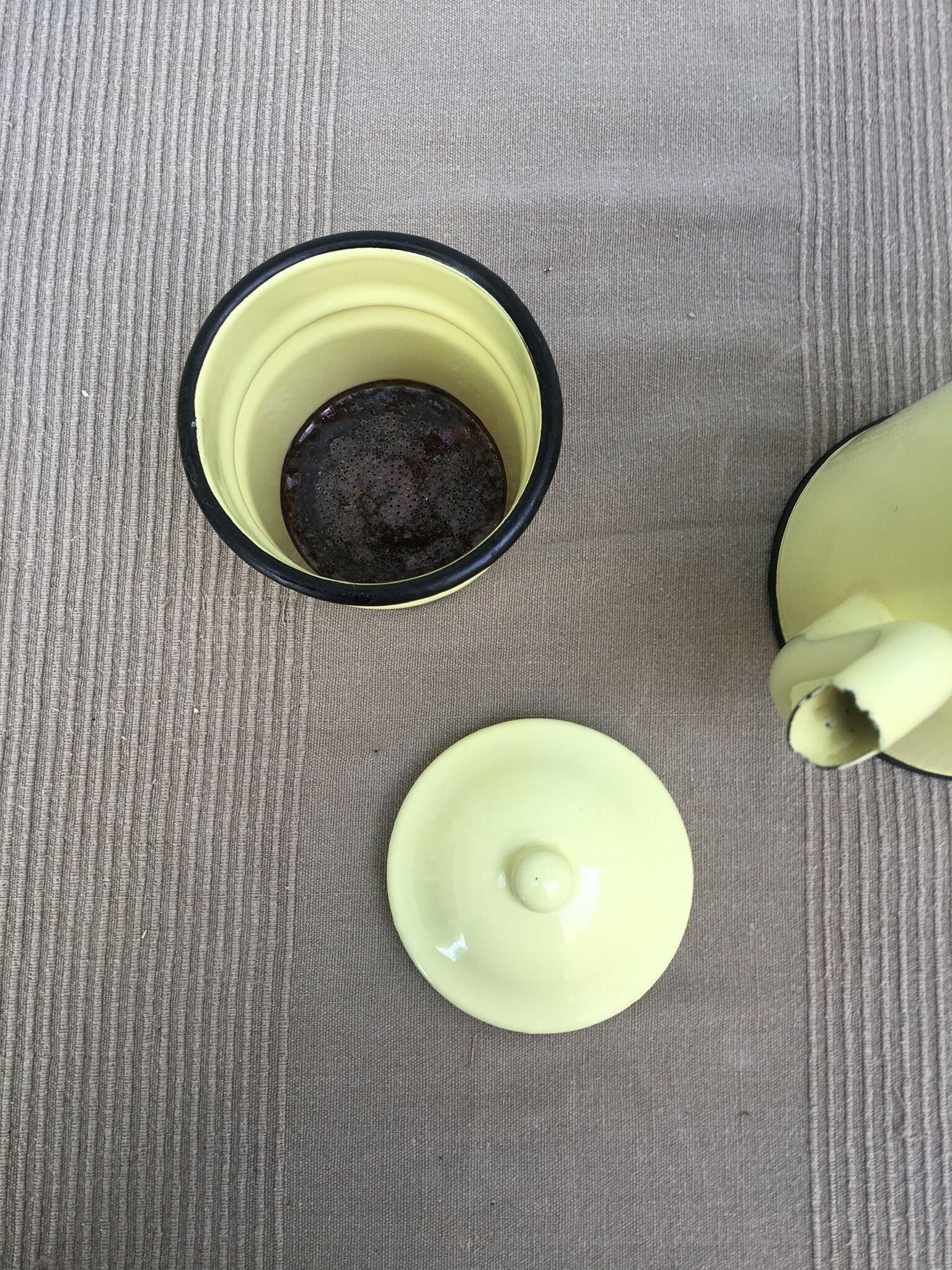 Enamelled sheet metal coffee maker in the year 60