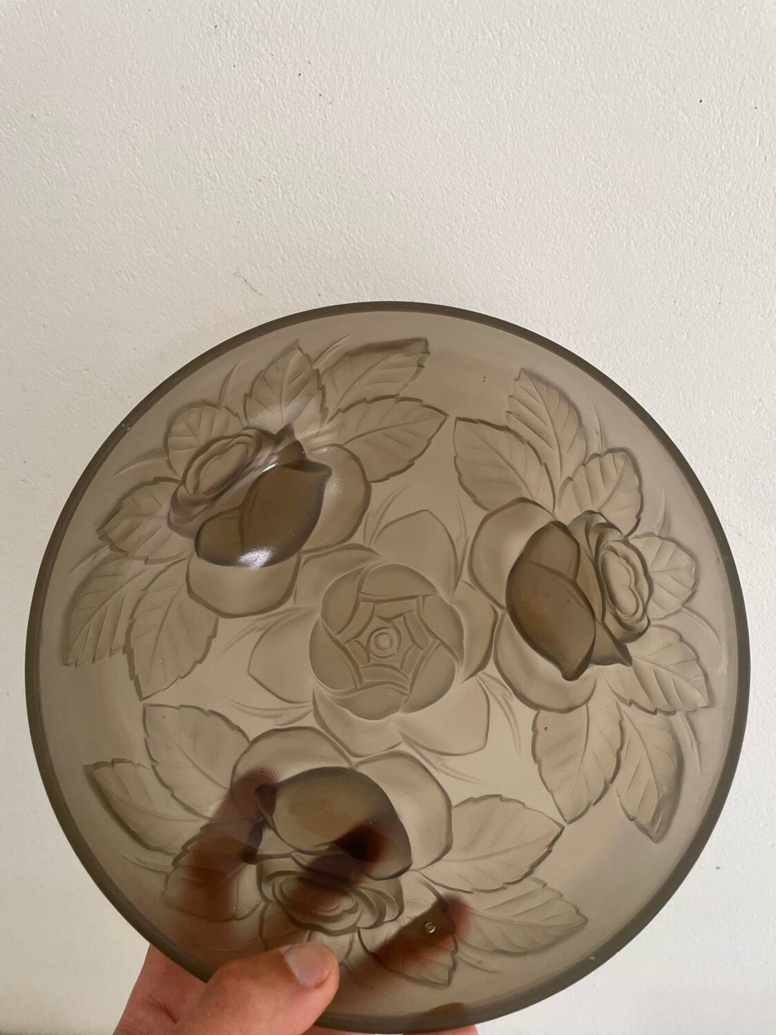 Saladier et ramequins verre fumé signés Muller frères.