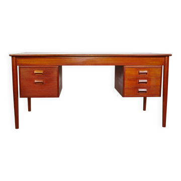 Bureau du milieu du siècle en teck par Børge Mogensen pour Søborg Møbelfabrik, années 1960.