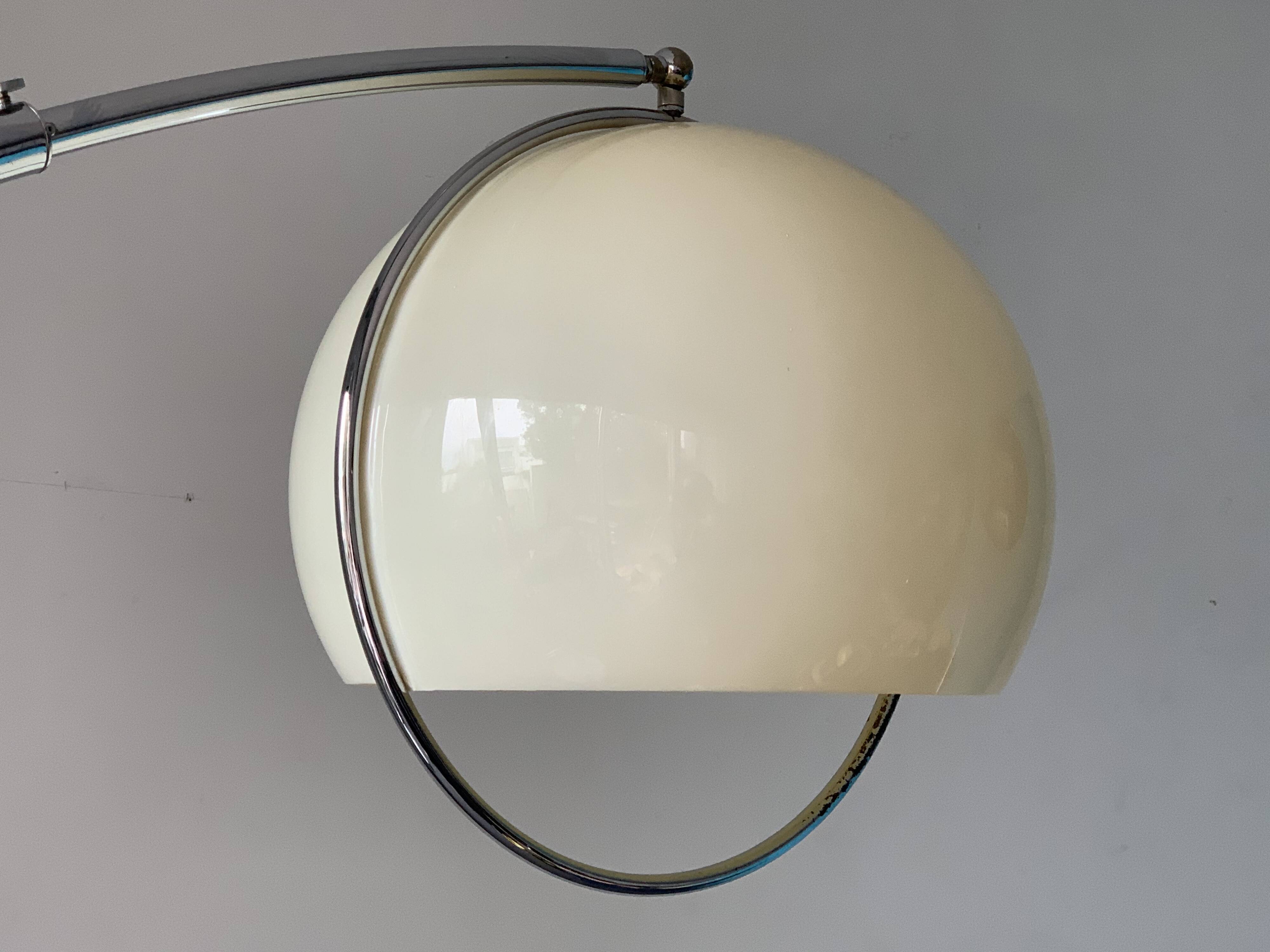 Harvey Guzzini adjustable arc lamp 1960