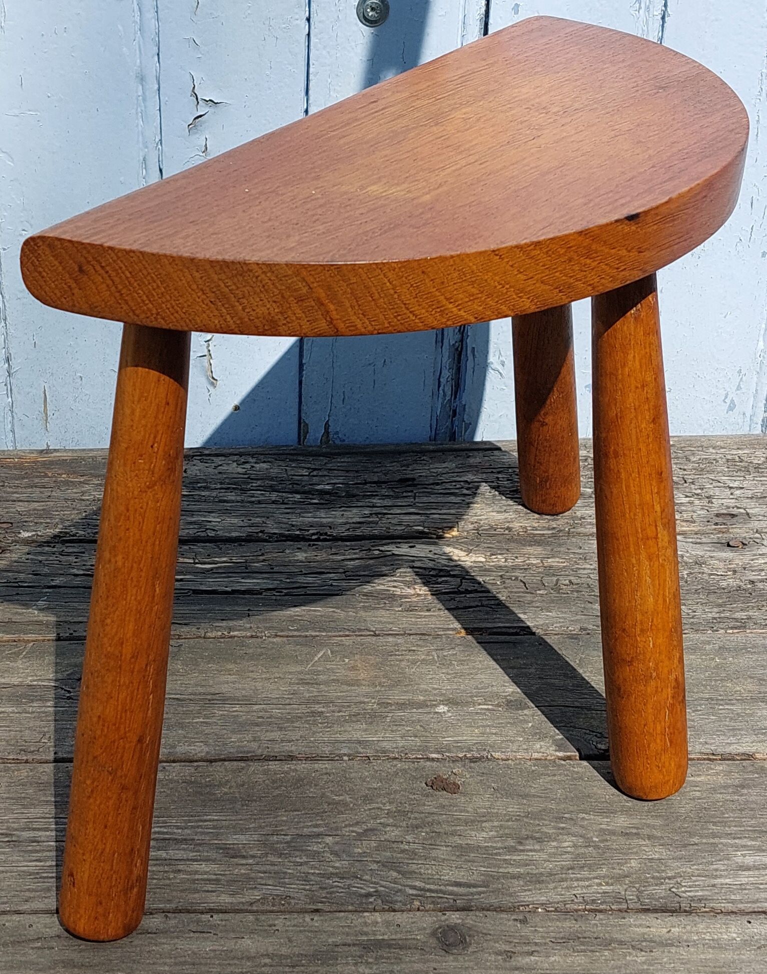 Milking tripod stool