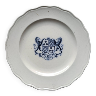 English plate with coat of arms