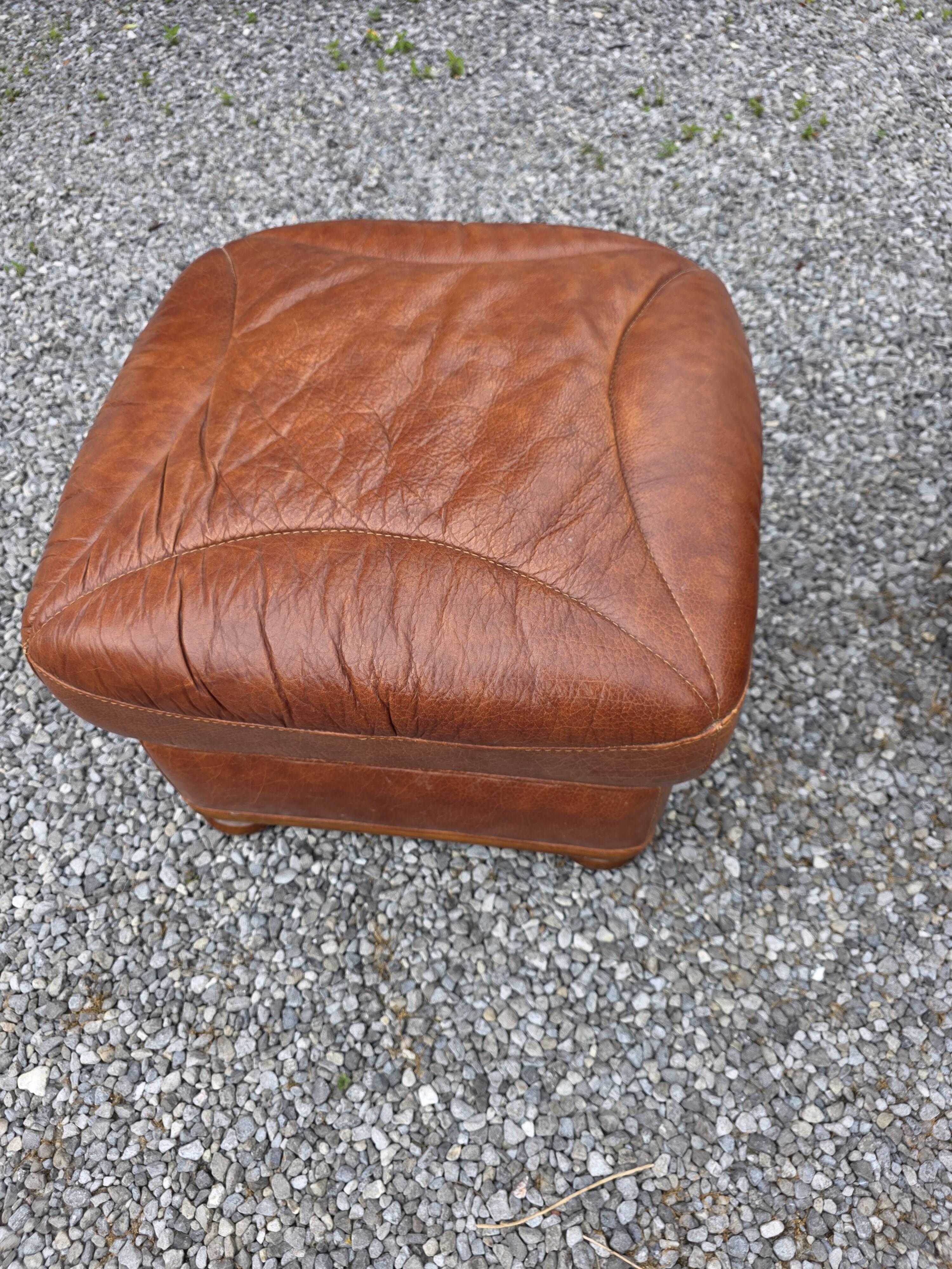 Pair of leather footrests from the 70s/80s.