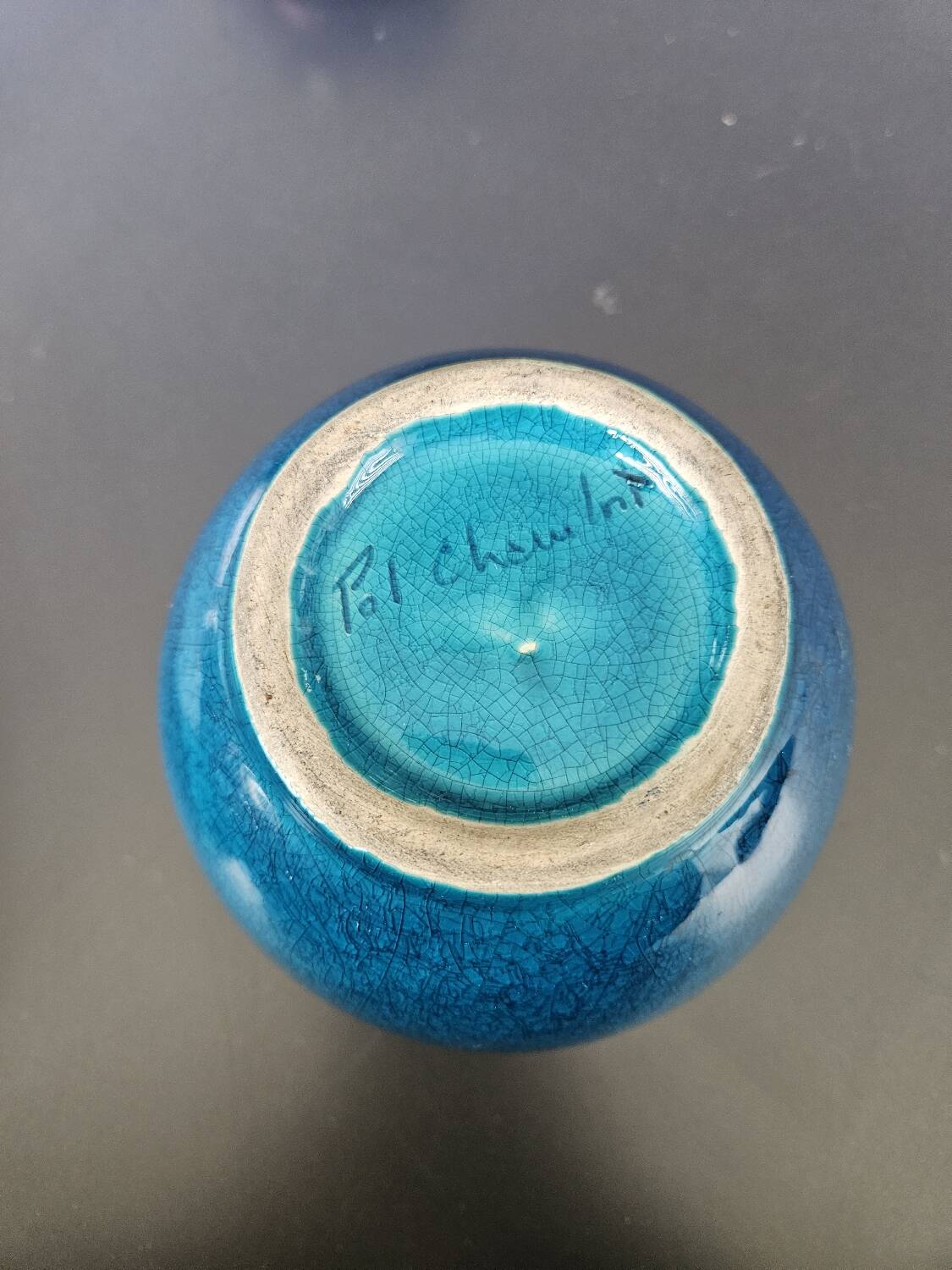 Covered pot/candy dish "duck"