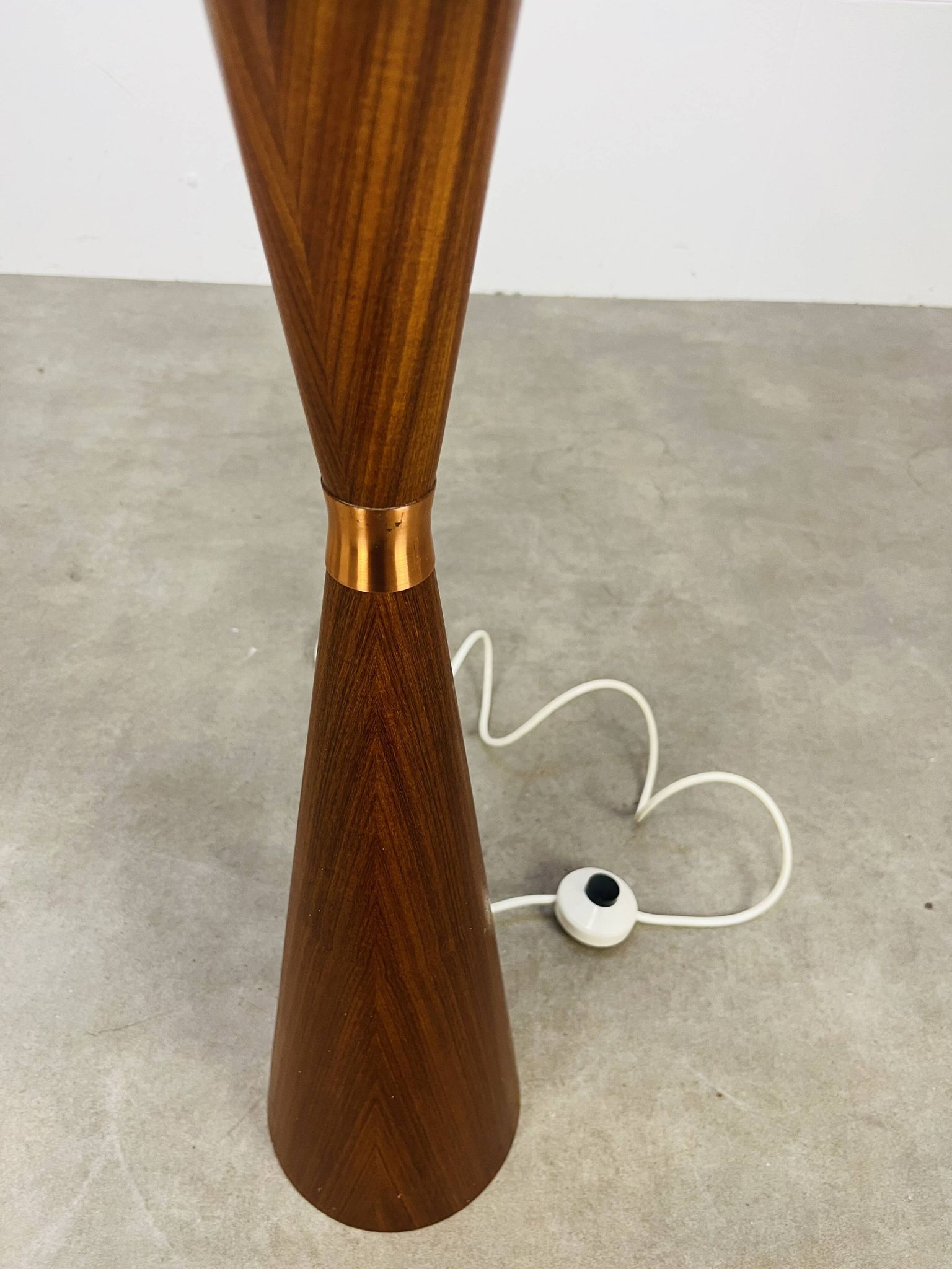 Scandinavian diabolo floor lamp in teak by Parker Knoll, 1960s