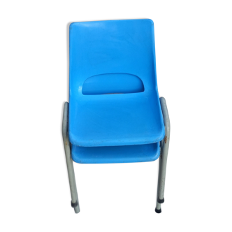 Pair of tubular metal child chains and plastic seat