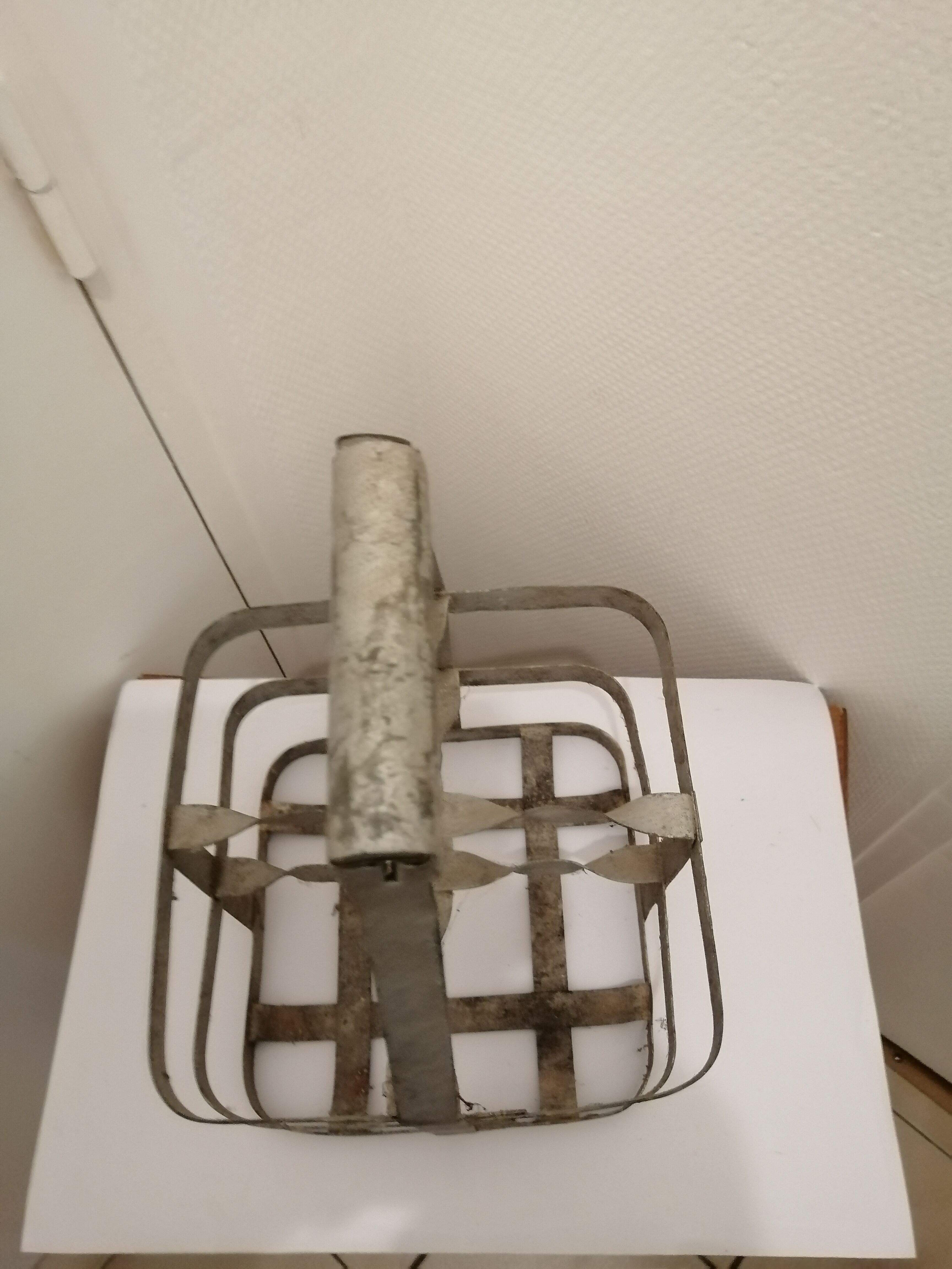 Vintage metal bottle basket